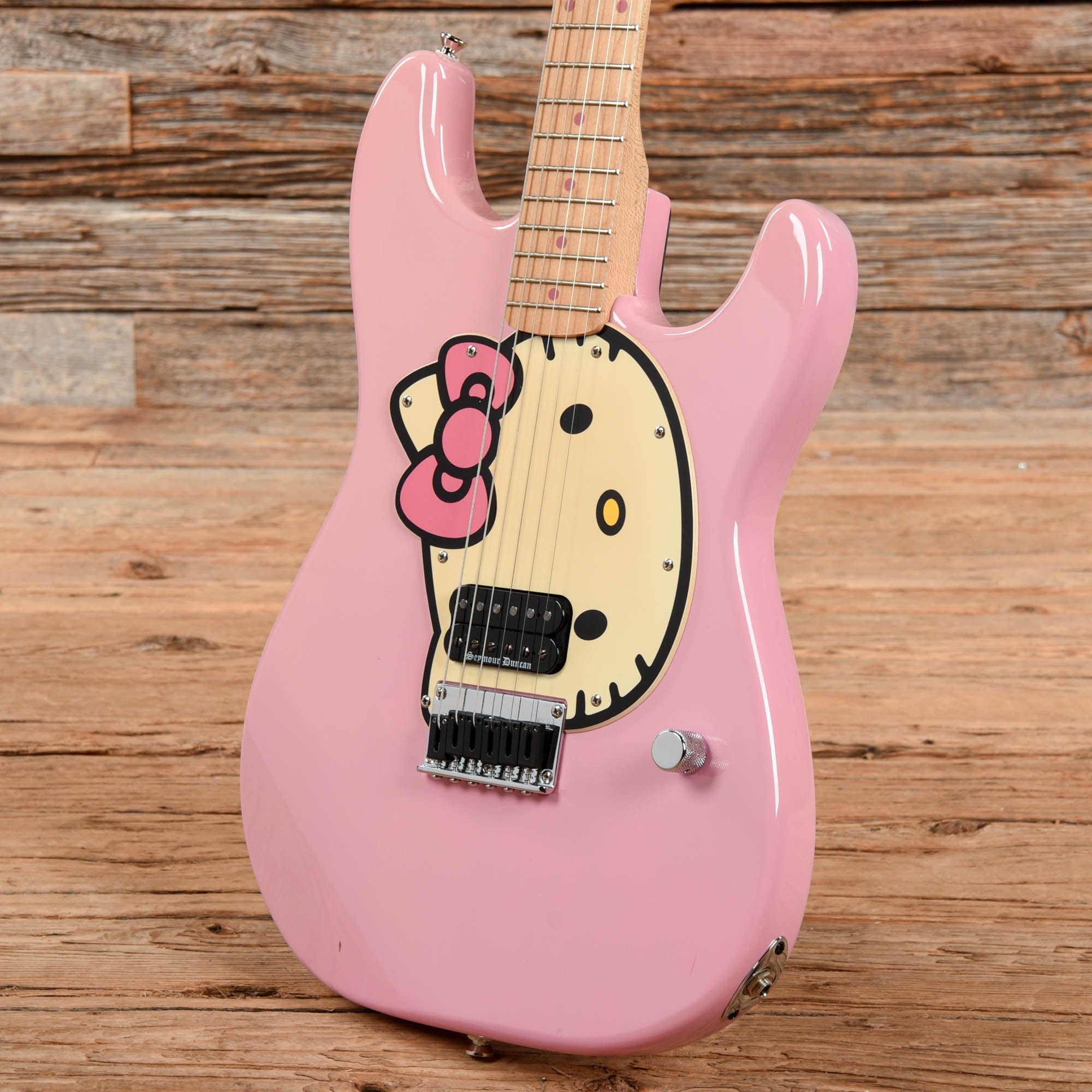 Squier Hello Kitty Stratocaster Pink 2006 Electric Guitars / Solid Body