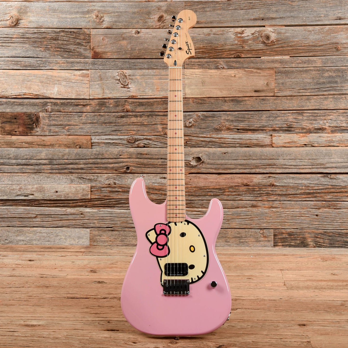 Squier Hello Kitty Stratocaster Pink 2006 Electric Guitars / Solid Body
