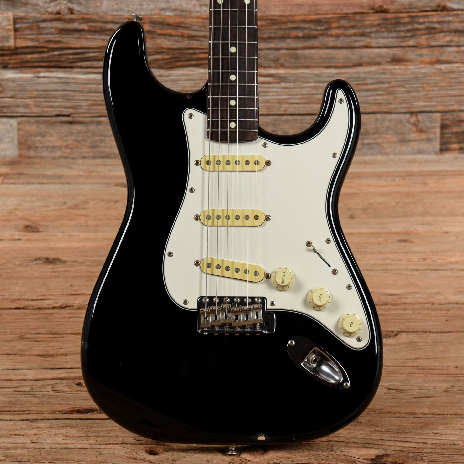 Squier Standard Stratocaster Black 1987 Electric Guitars / Solid Body