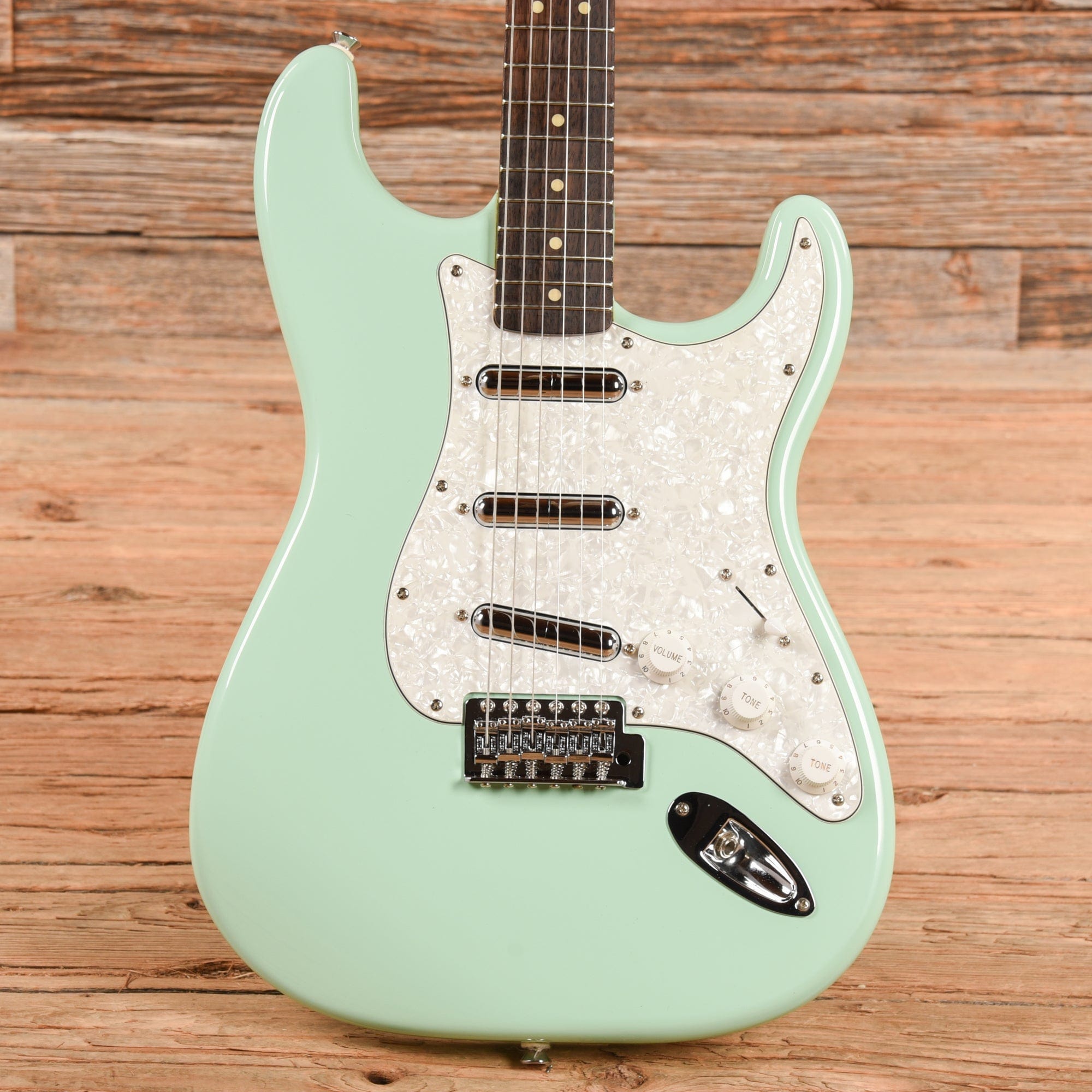 Squier vintage deals modified surf stratocaster