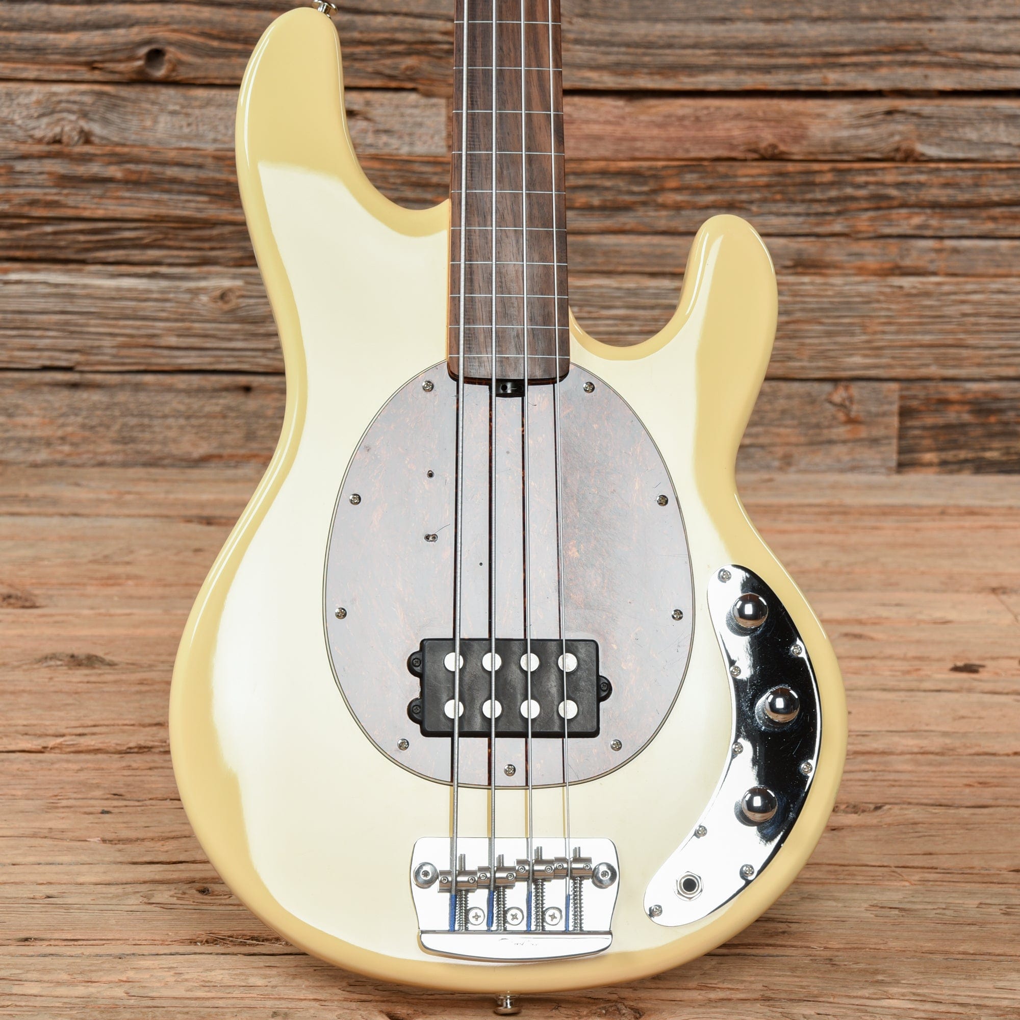 Sterling by Music Man Ray34CA Fretless White – Chicago Music Exchange