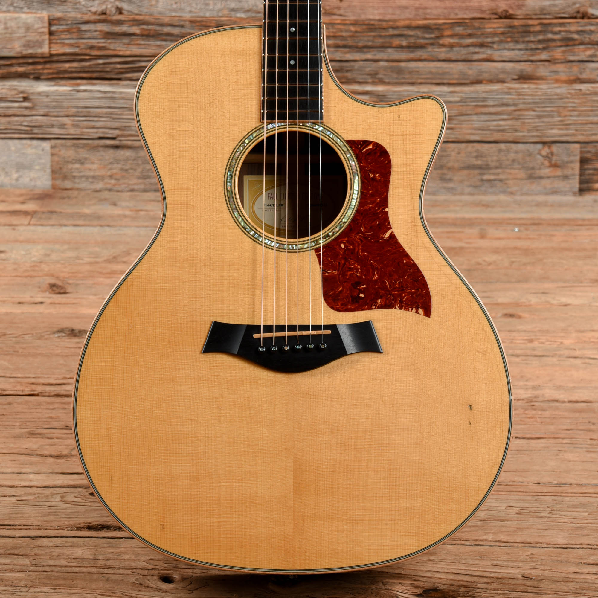 Taylor 714ce Fall LTD Natural 2006 – Chicago Music Exchange