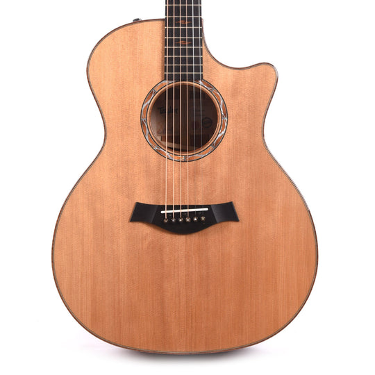 Taylor Custom Grand Auditorium Torrefied Sitka/Quilted Big Leaf Maple Natural Acoustic Guitars / OM and Auditorium