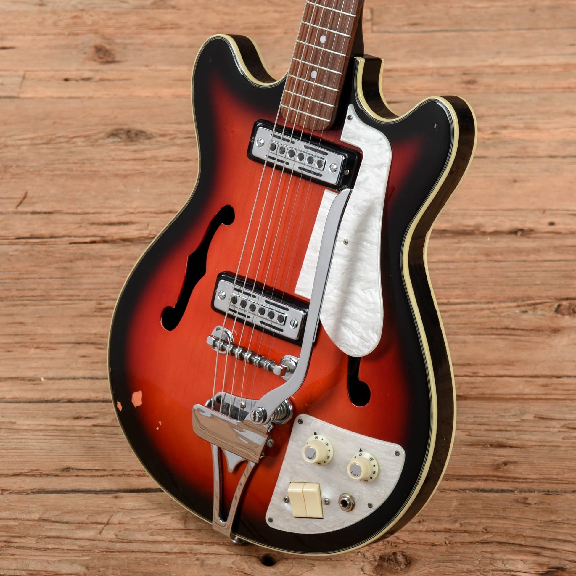 Teisco EP-8T Sunburst 1960s Electric Guitars / Hollow Body