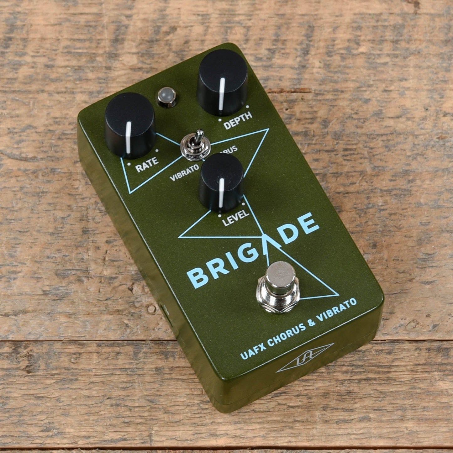 Universal Audio Brigade Chorus & Vibrato Pedal Effects and Pedals / Chorus and Vibrato