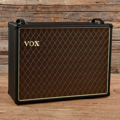 Vox V212BN Amps / Guitar Cabinets