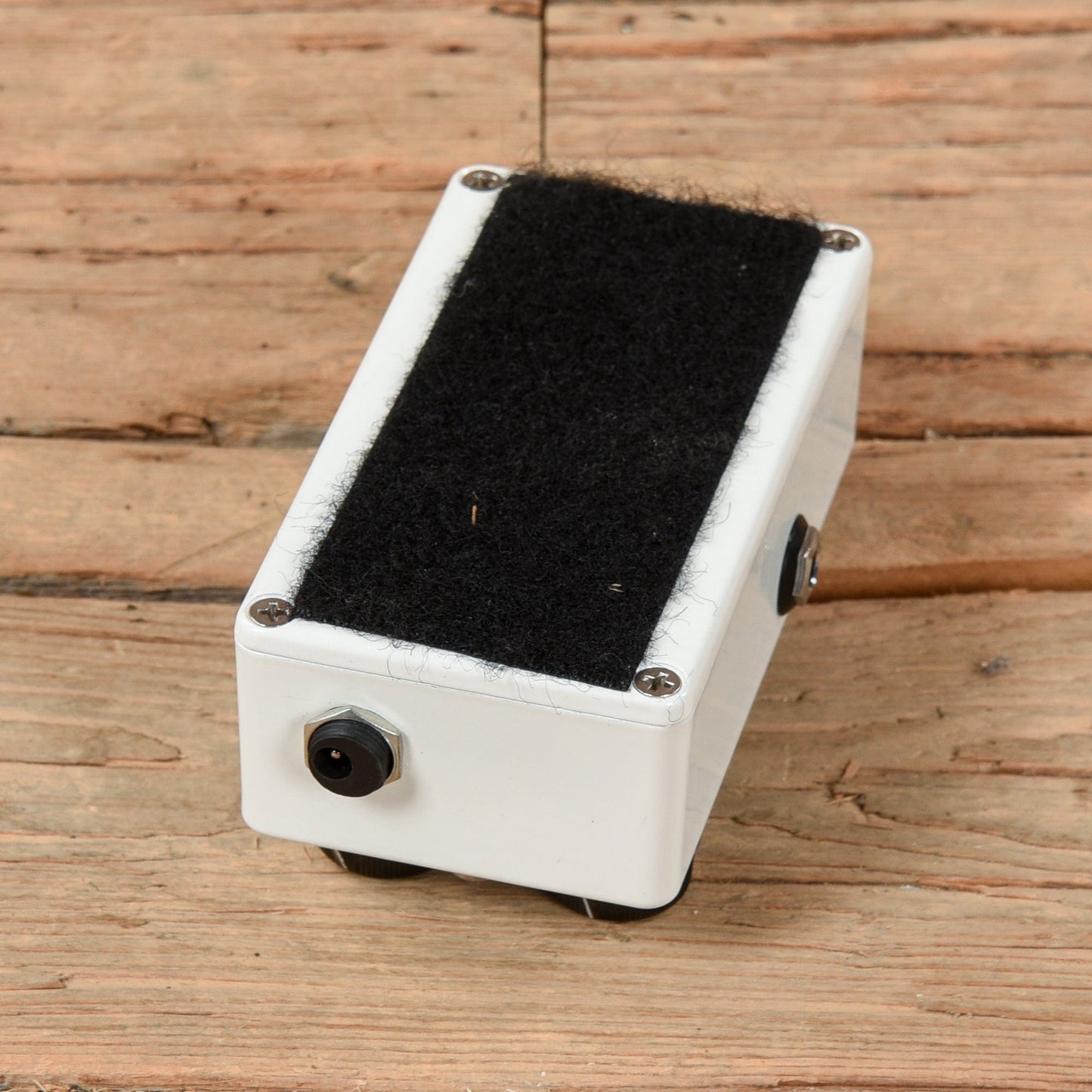 Wren and Cuff Caprid Small Foot Effects and Pedals / Fuzz