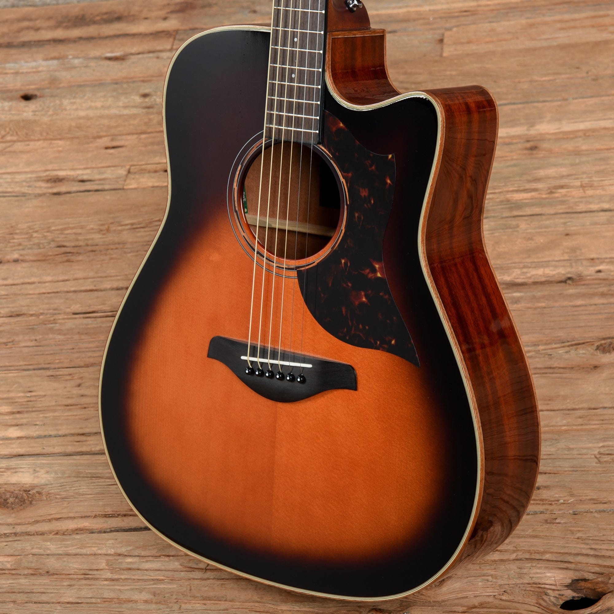 Yamaha A3M Sunburst 2022 Acoustic Guitars / Concert