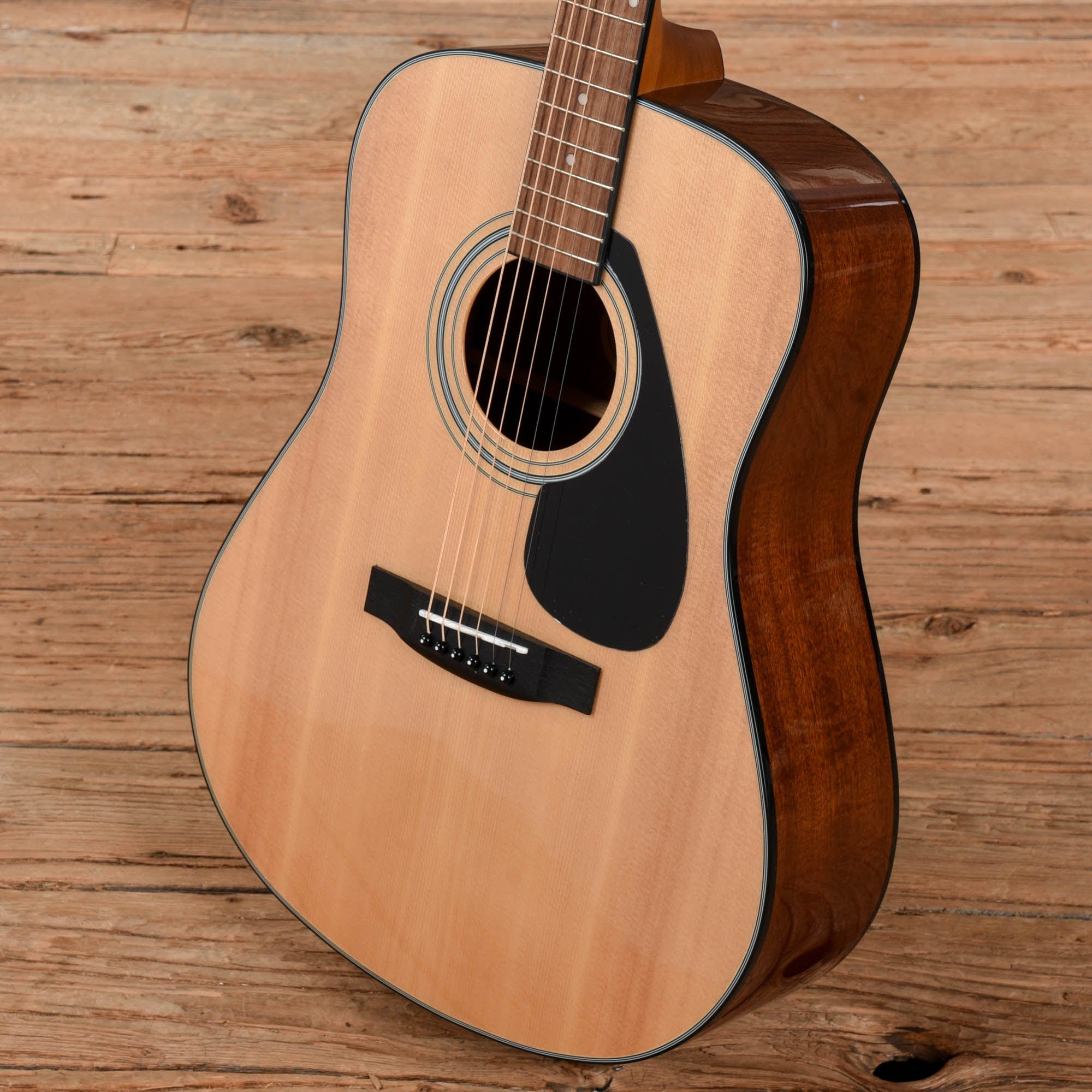 Yamaha F325 Standard Acoustic Guitar Natural – Chicago Music Exchange