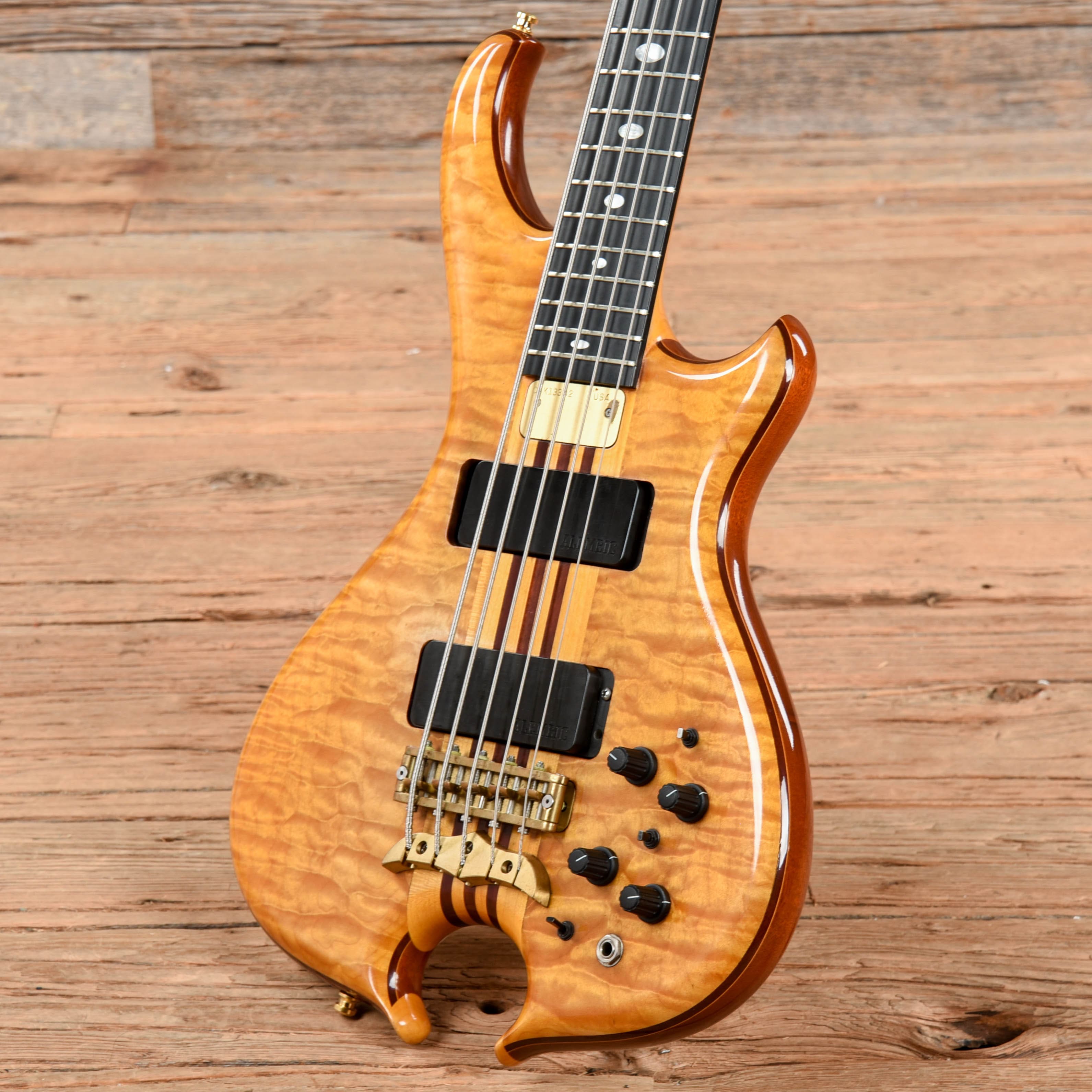 Alembic Mark King Deluxe V Natural 2004 – Chicago Music Exchange