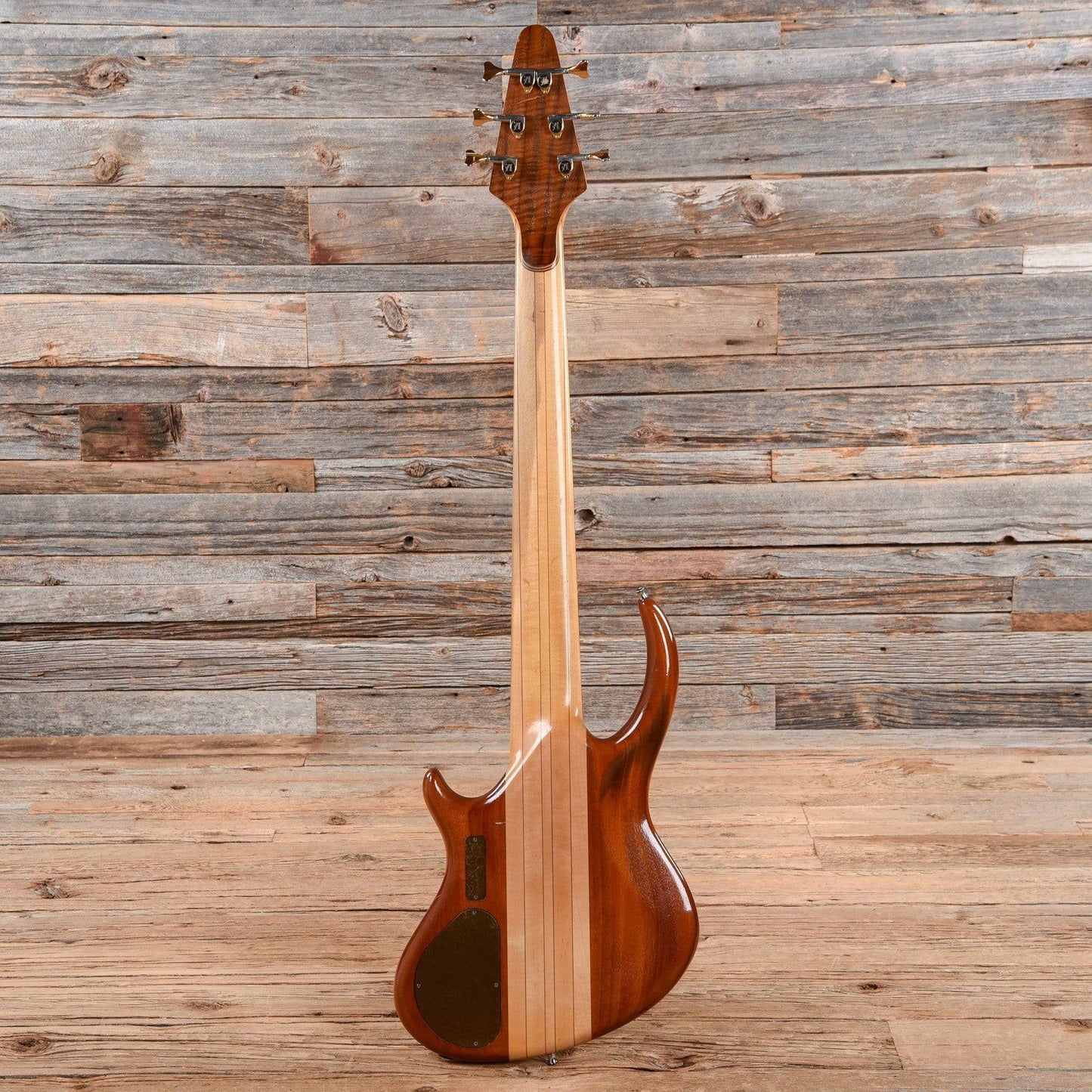 Alembic Rogue Walnut 1996 Bass Guitars / 5-String or More