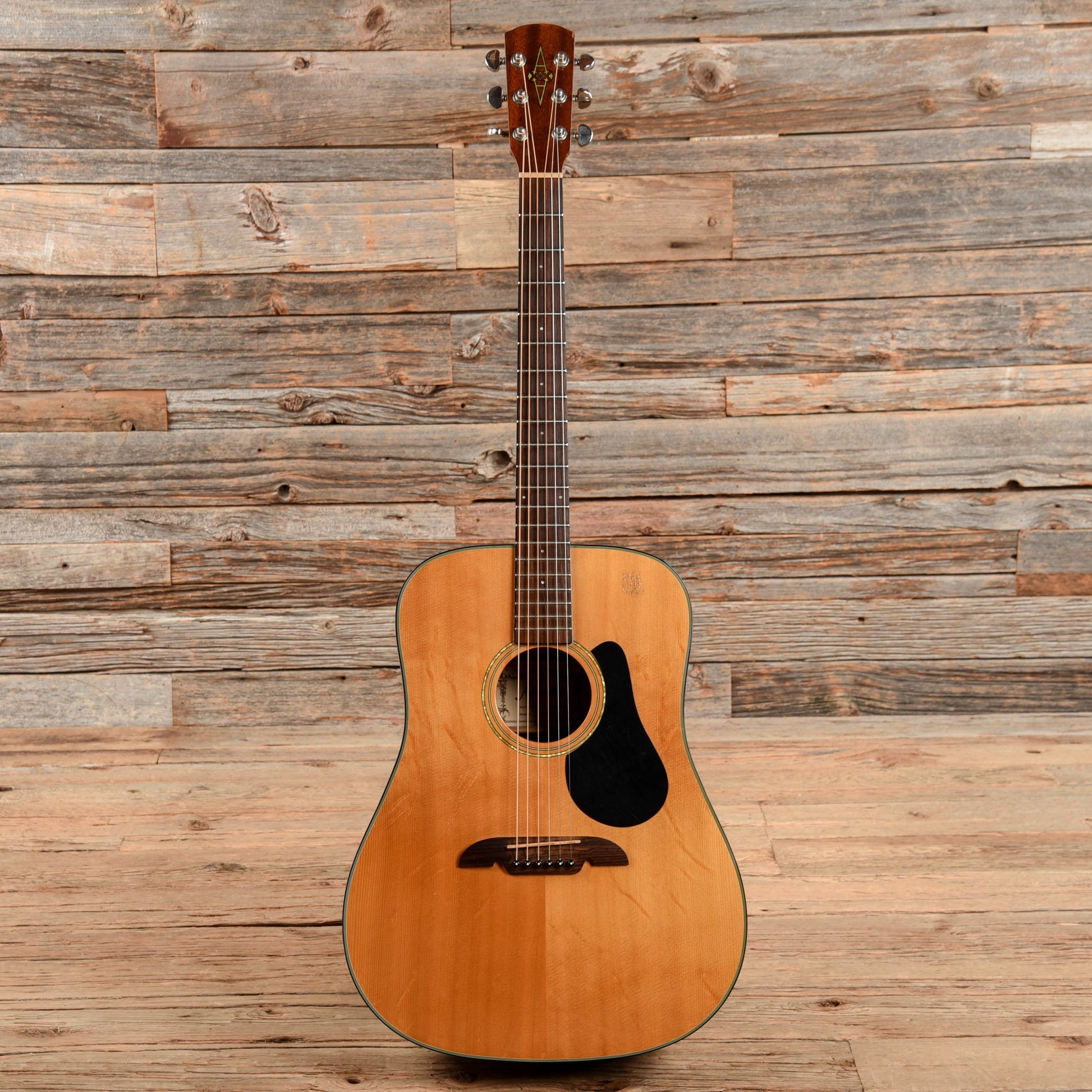 Alvarez RD20S Natural Acoustic Guitars / Dreadnought