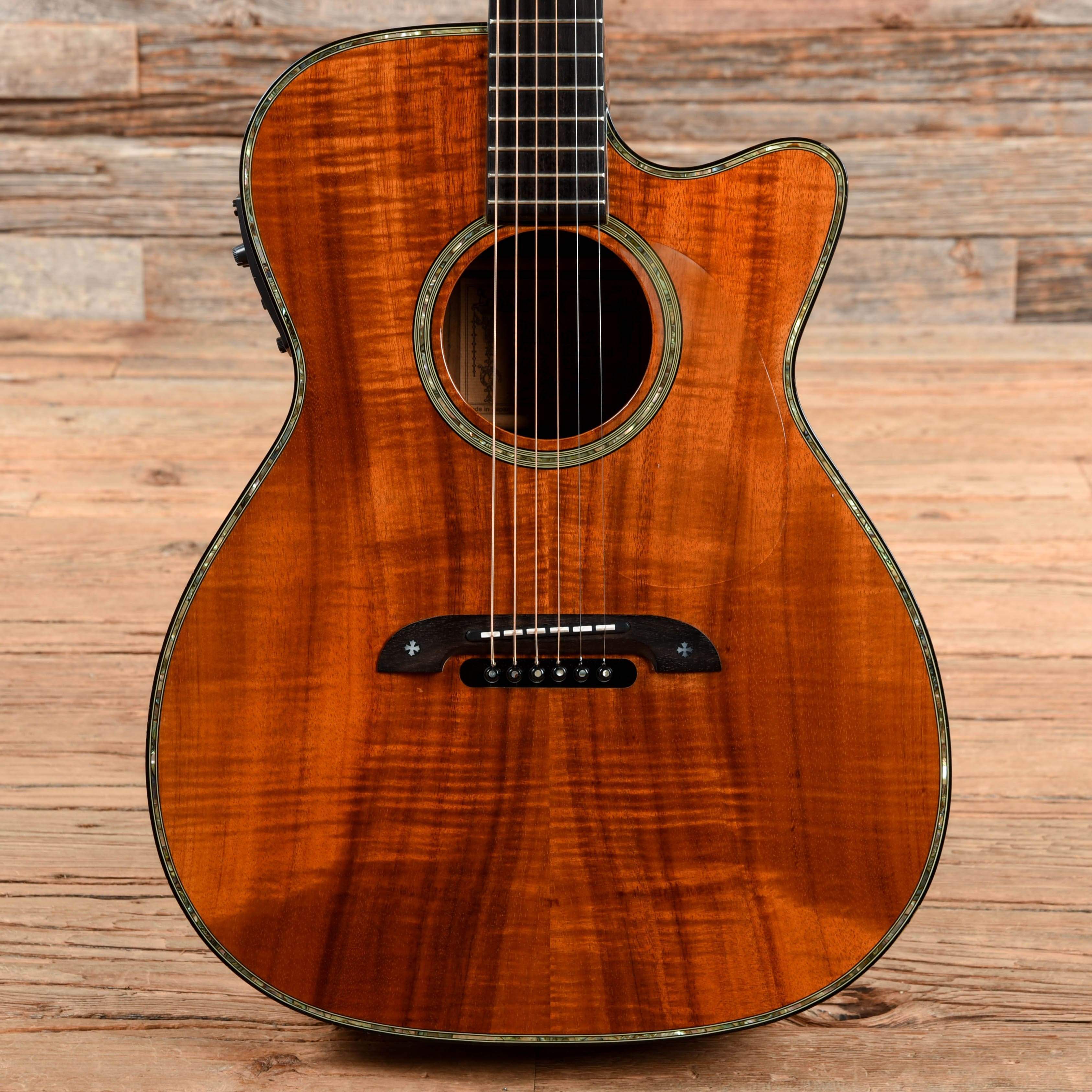 Alvarez Yairi WY1K Natural 1995 – Chicago Music Exchange