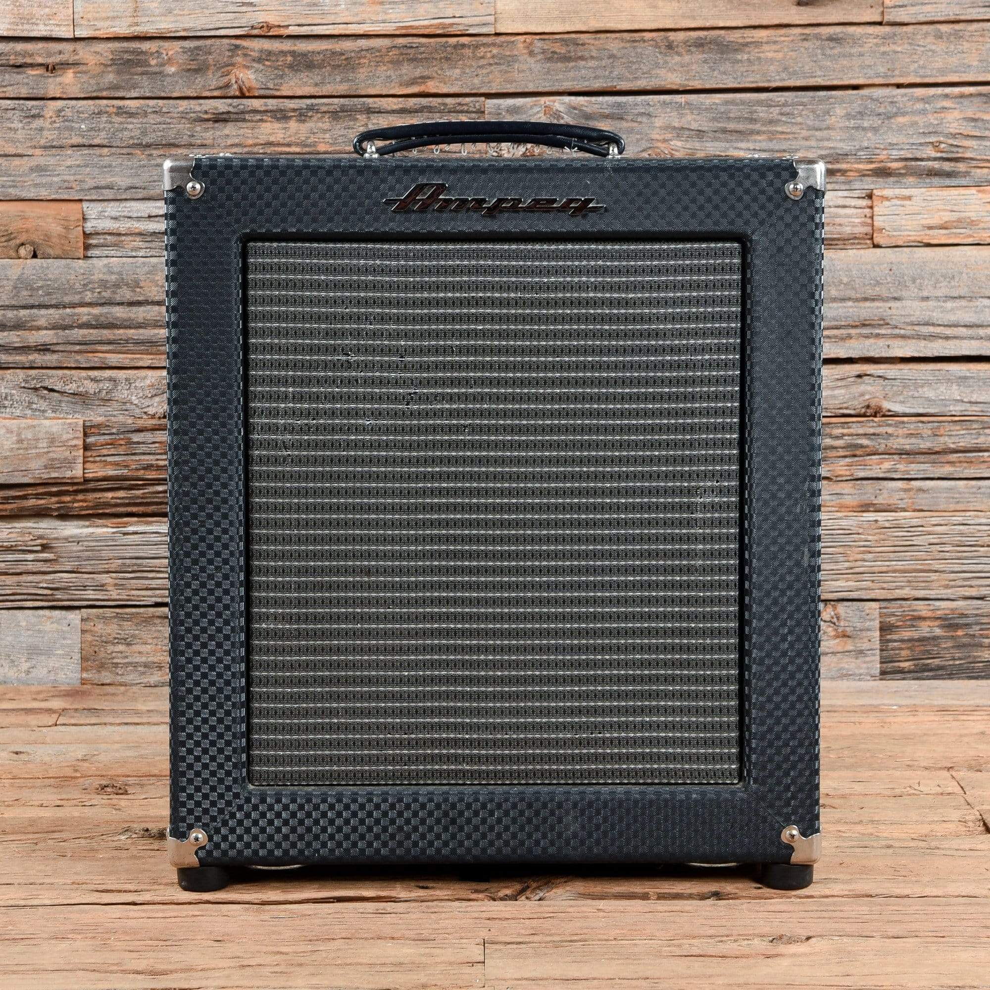 Ampeg Rocket Bass B-100R Amps / Bass Combos