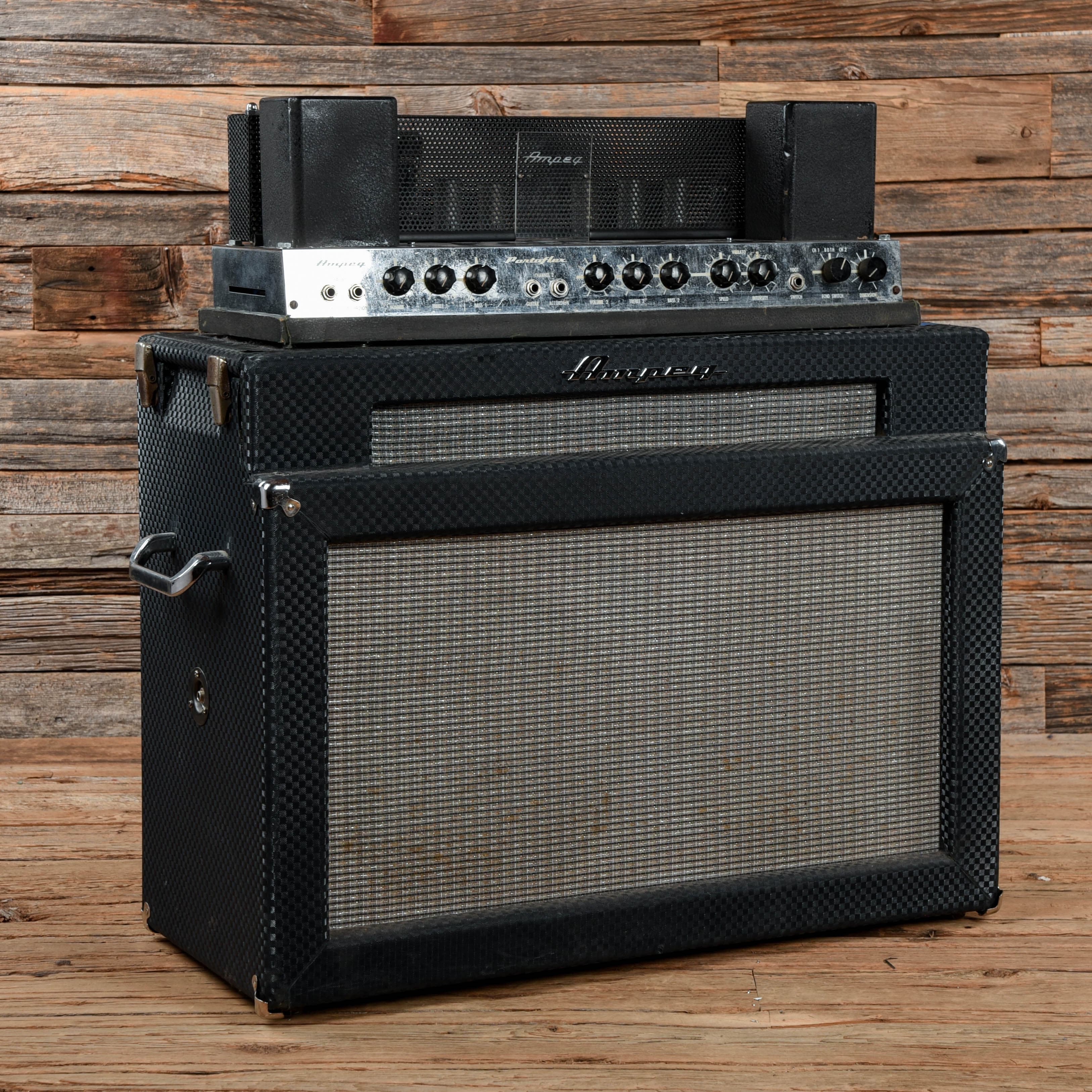 Ampeg B-12XT  1960s Amps / Guitar Combos