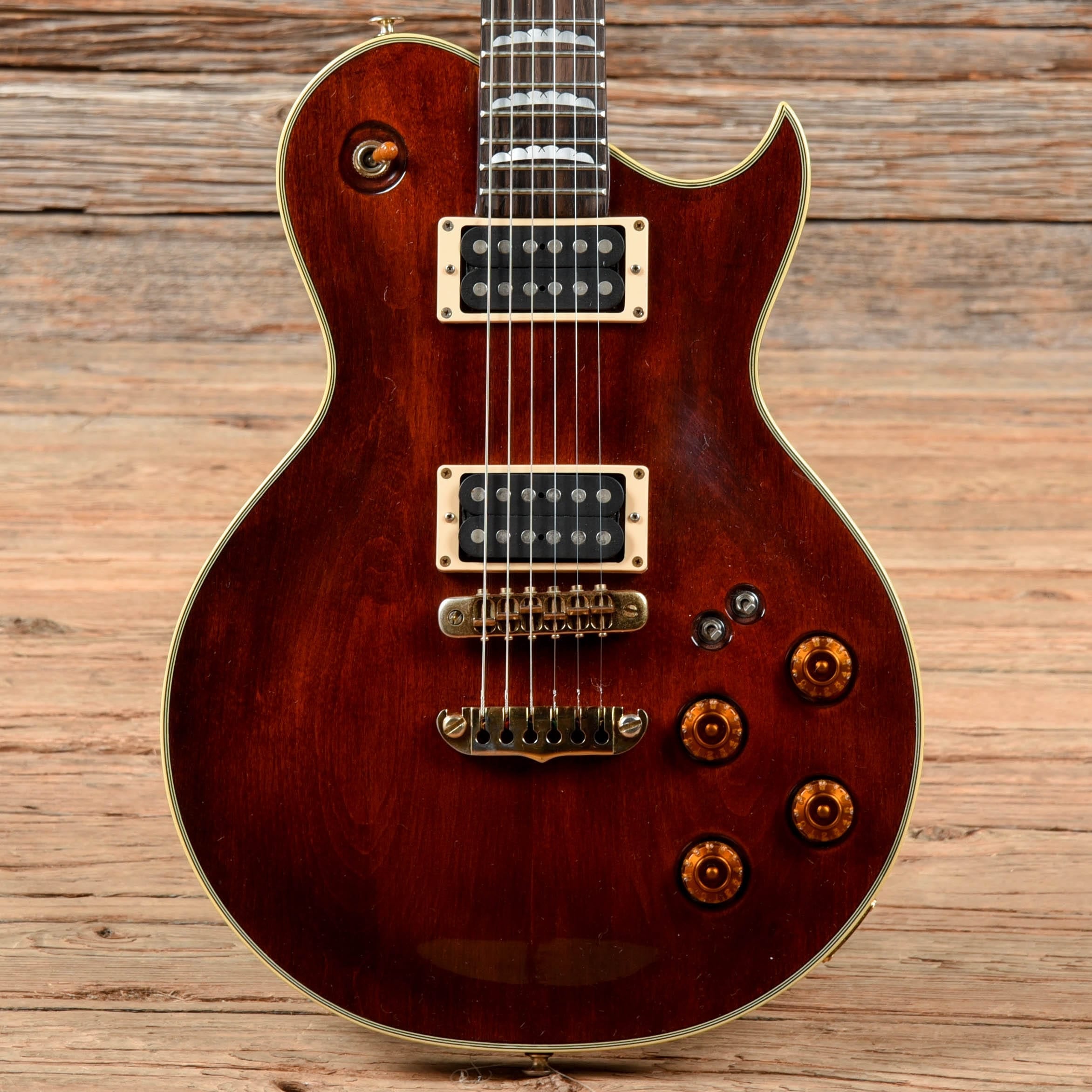 Aria Pro II PE-R80 Sunburst 1982 – Chicago Music Exchange