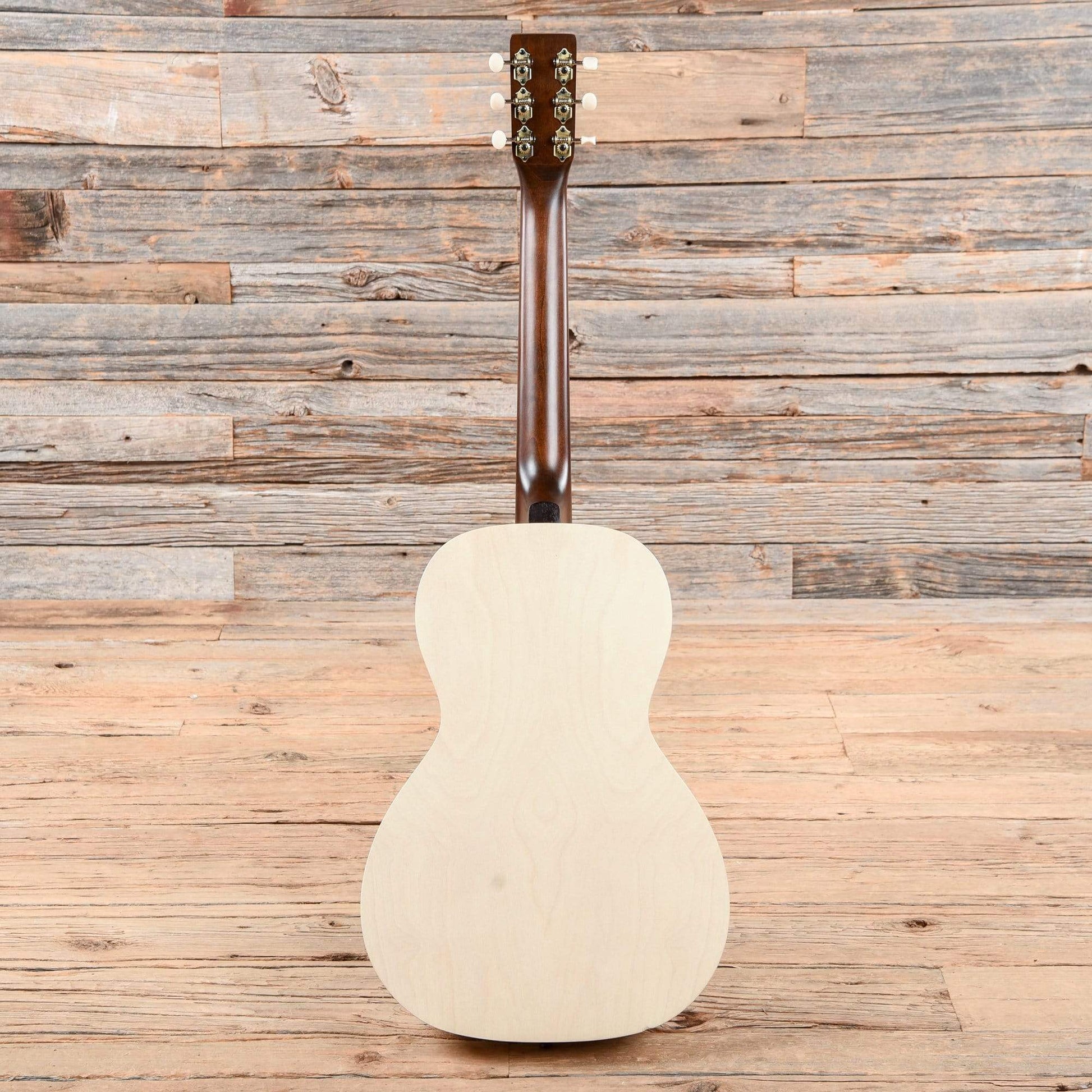 Art & Lutherie Roadhouse Parlor Acoustic/Electric Faded Cream Acoustic Guitars / Parlor