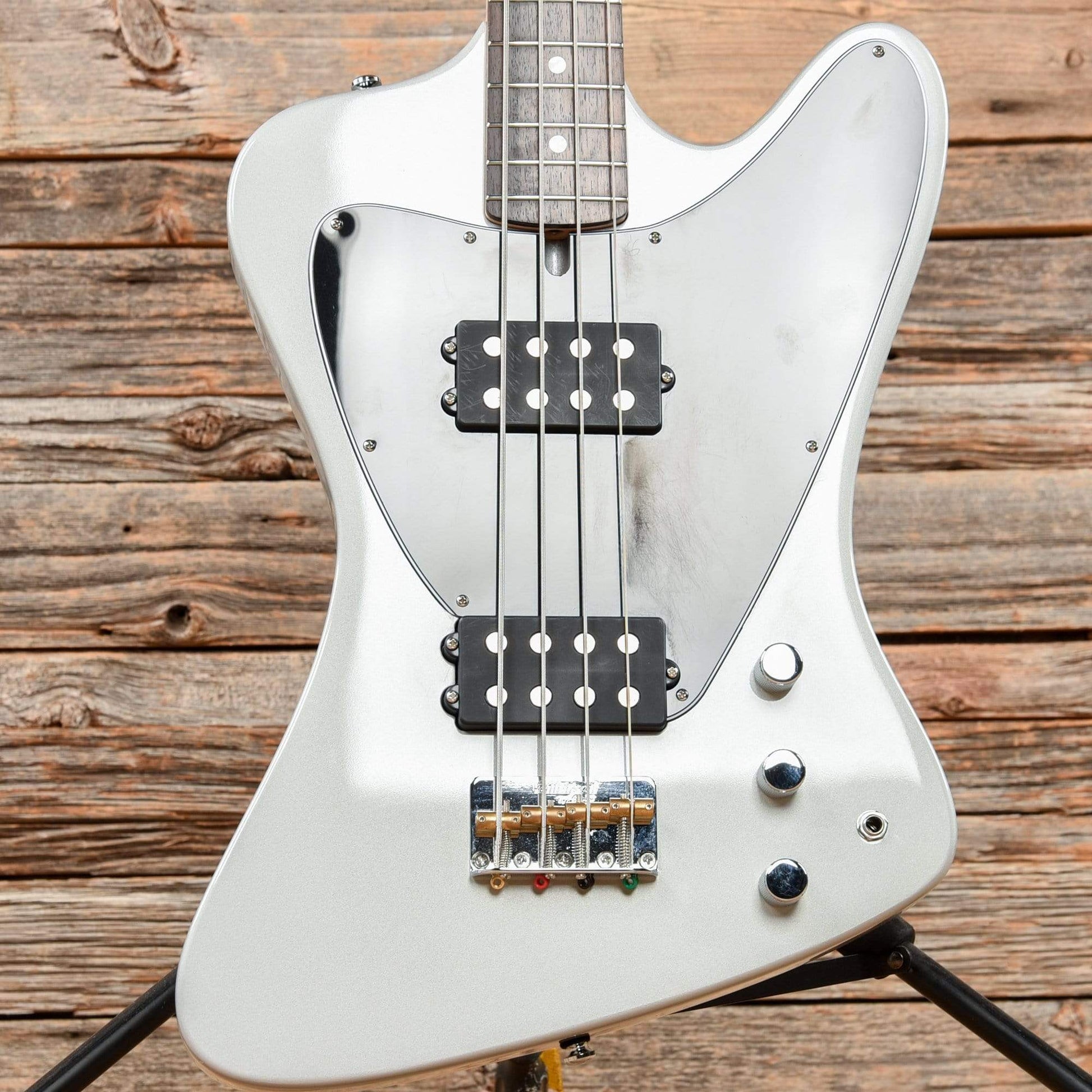 Ashdown Low Rider 4 Silver Bass Guitars / 4-String