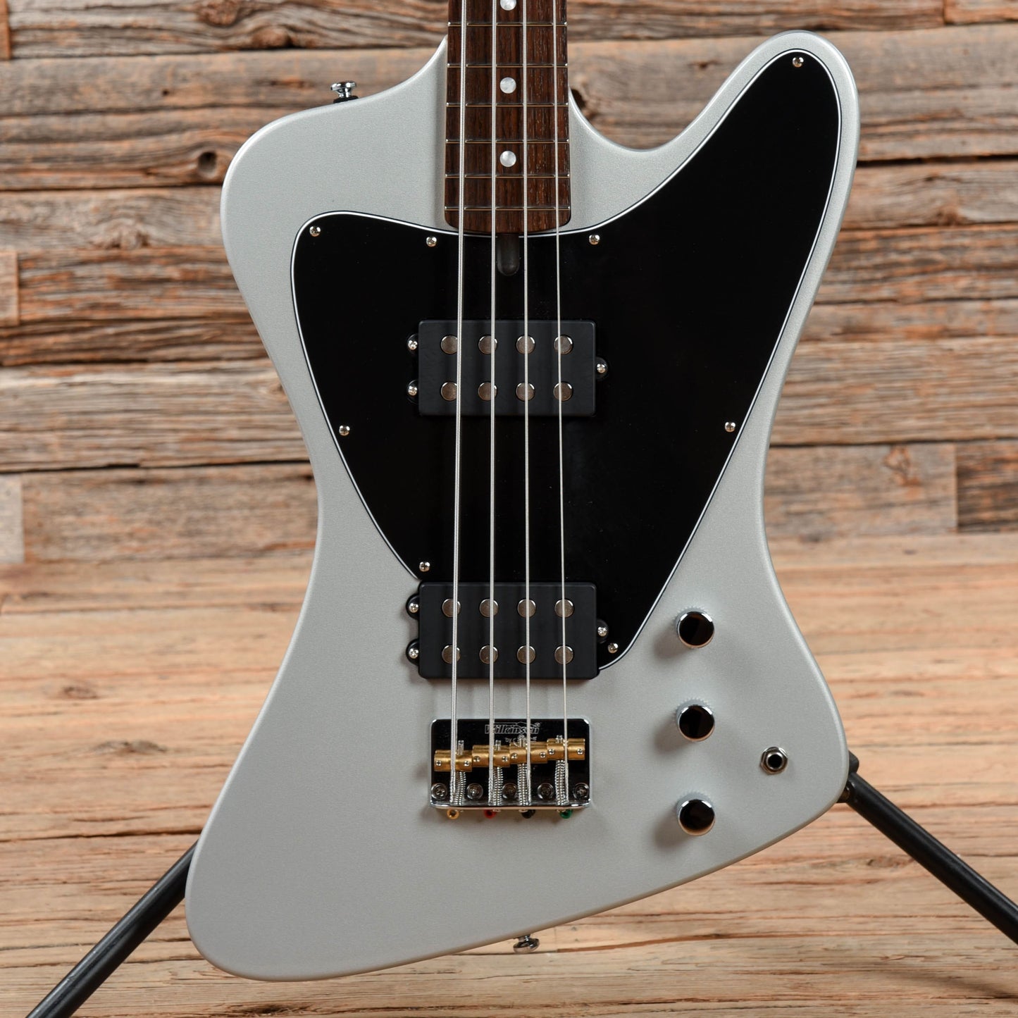 Ashdown Low Rider 4 Silver Bass Guitars / 4-String