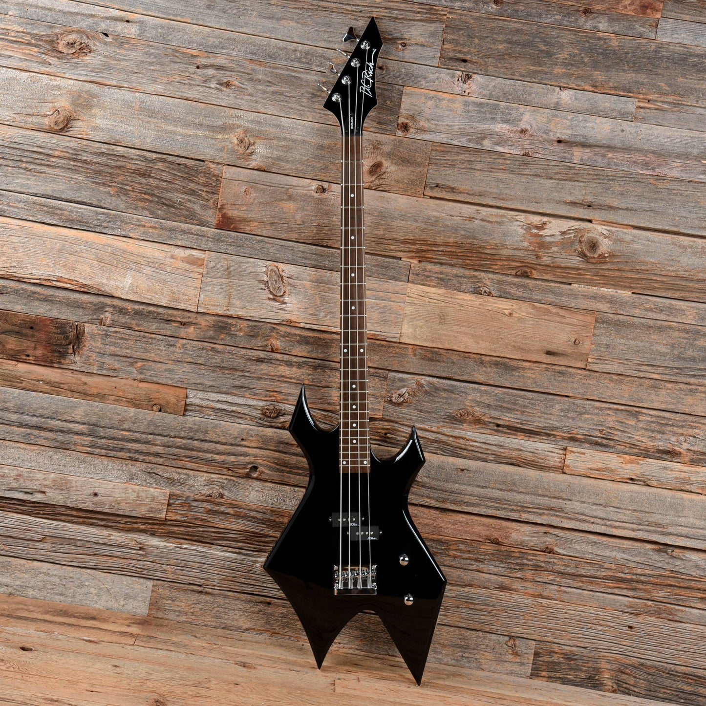 B.C. Rich Bronze Series Warlock Bass Black Bass Guitars / 4-String