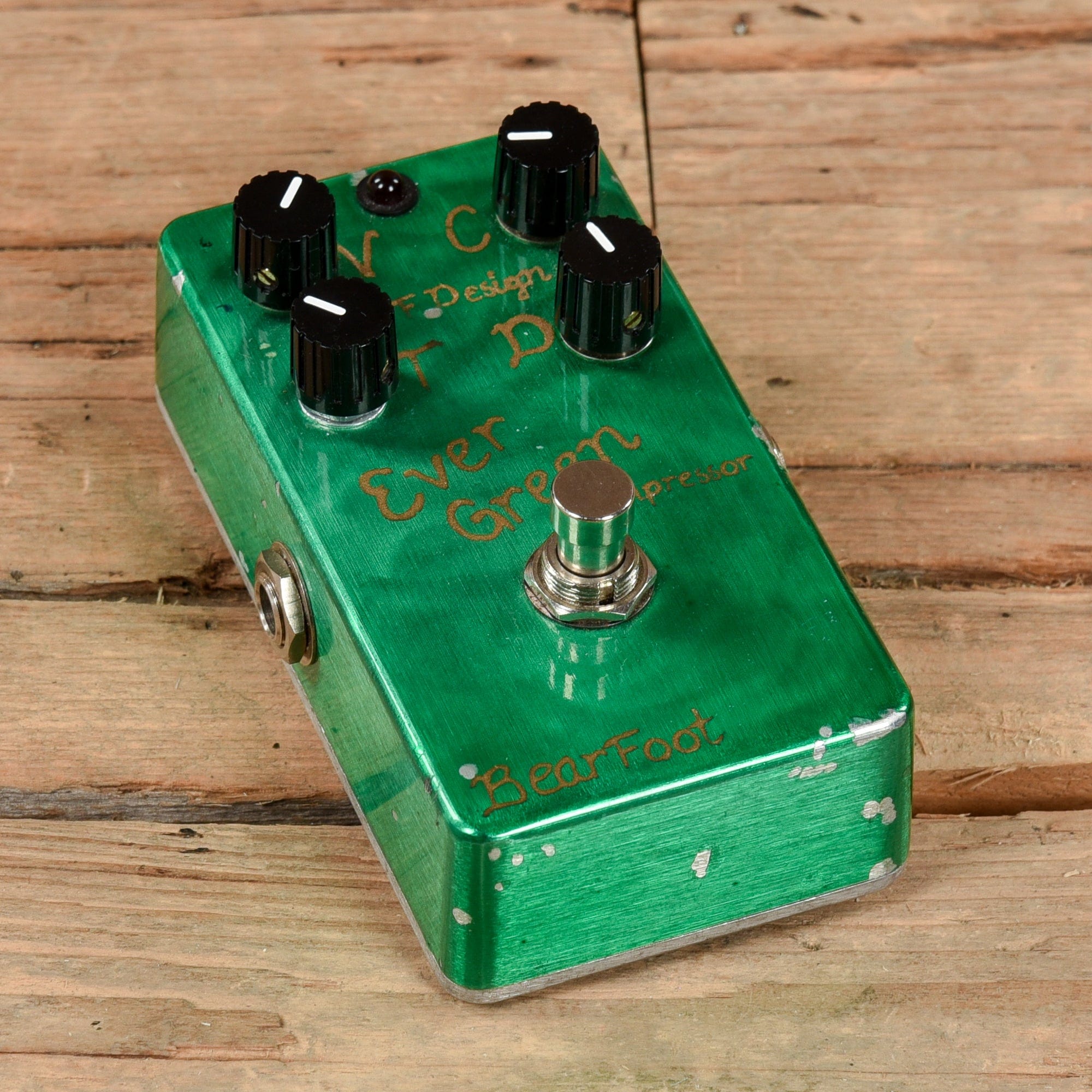 Bearfoot Evergreen Compressor – Chicago Music Exchange