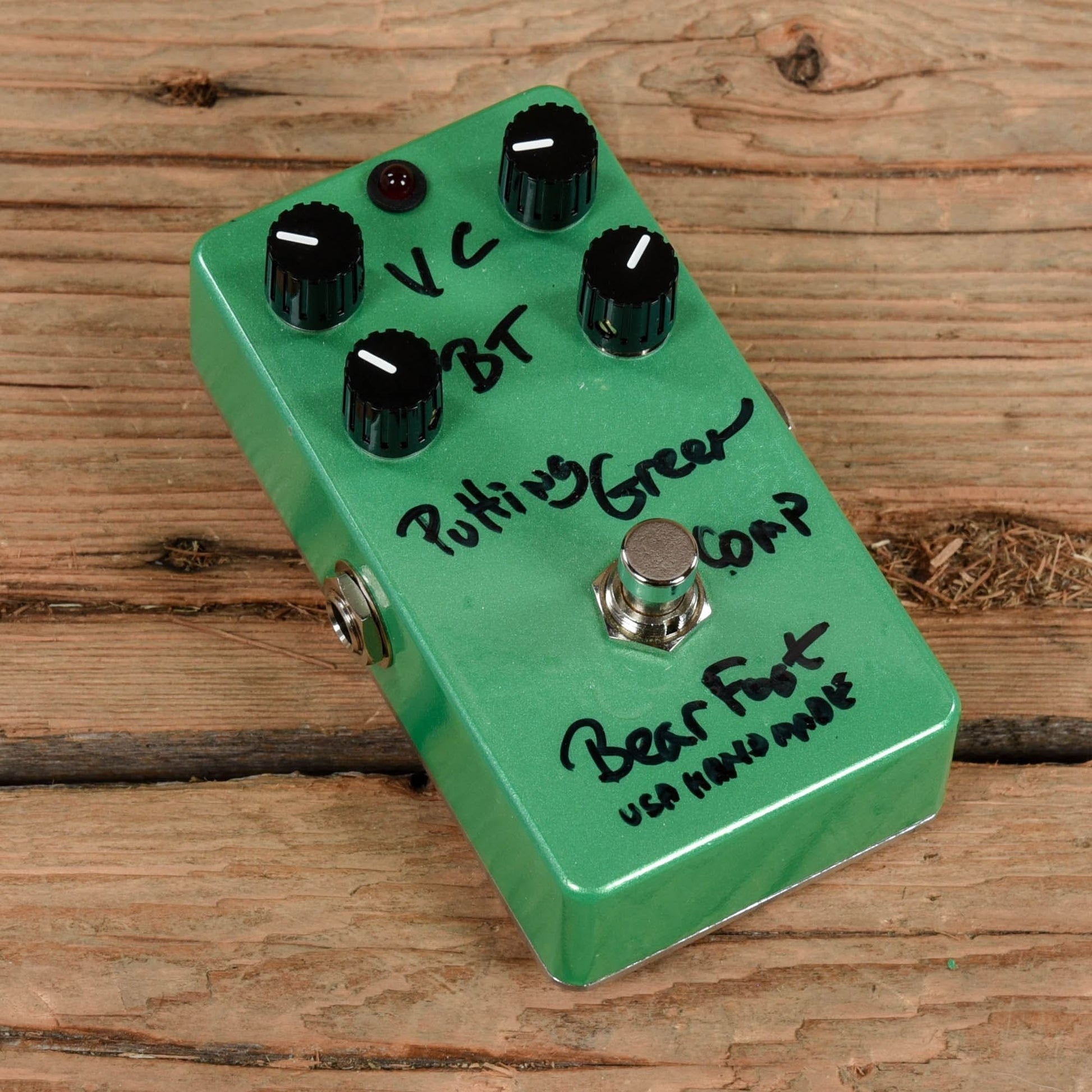 Bearfoot Putting Green Comp Effects and Pedals / Chorus and Vibrato