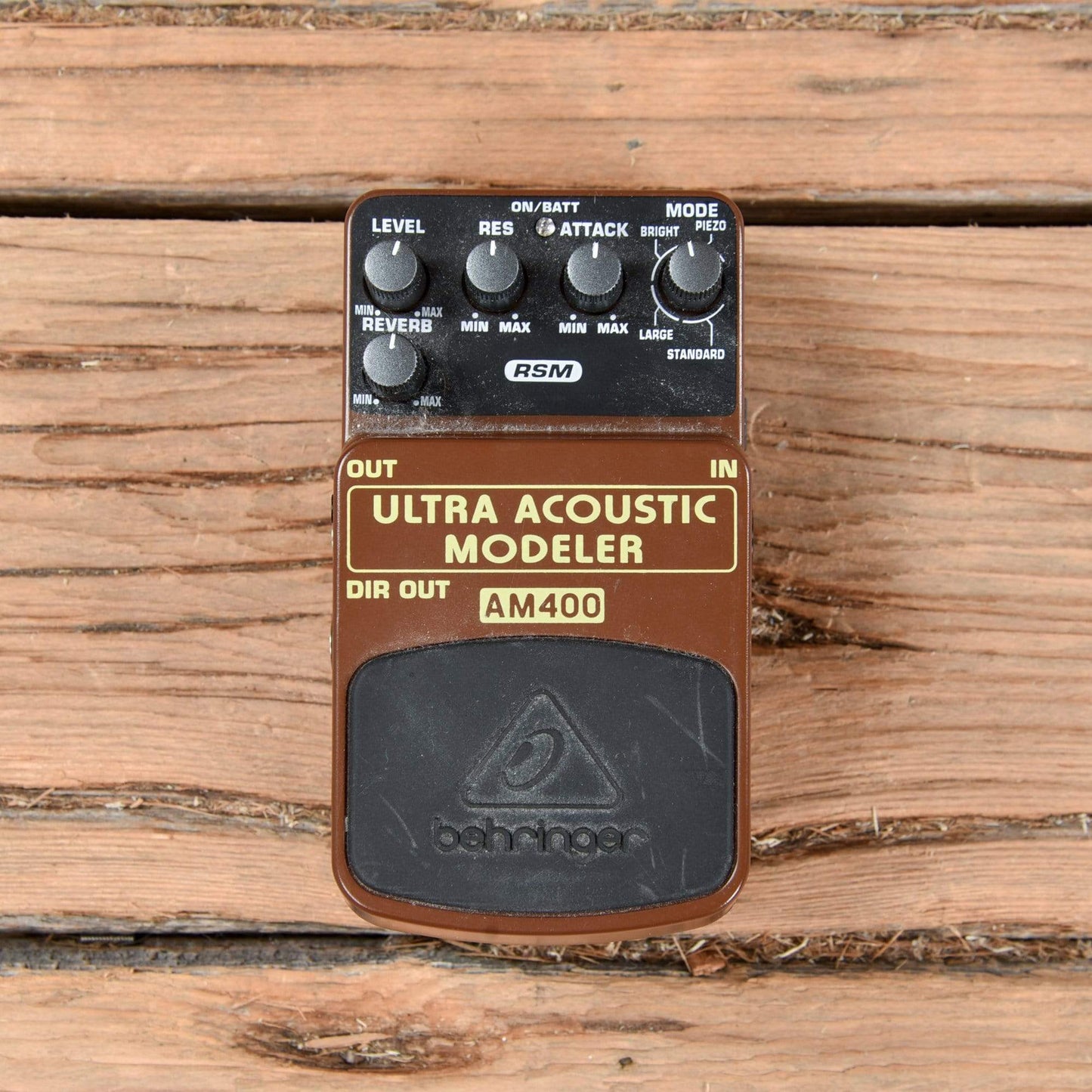 Behringer AM400 Ultra Acoustic Modeler Effects and Pedals / EQ