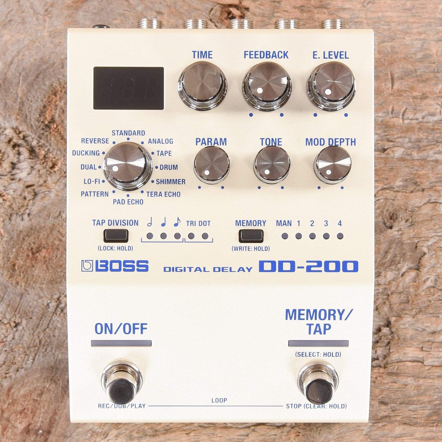 Boss DD-200 Digital Delay Effects and Pedals / Delay