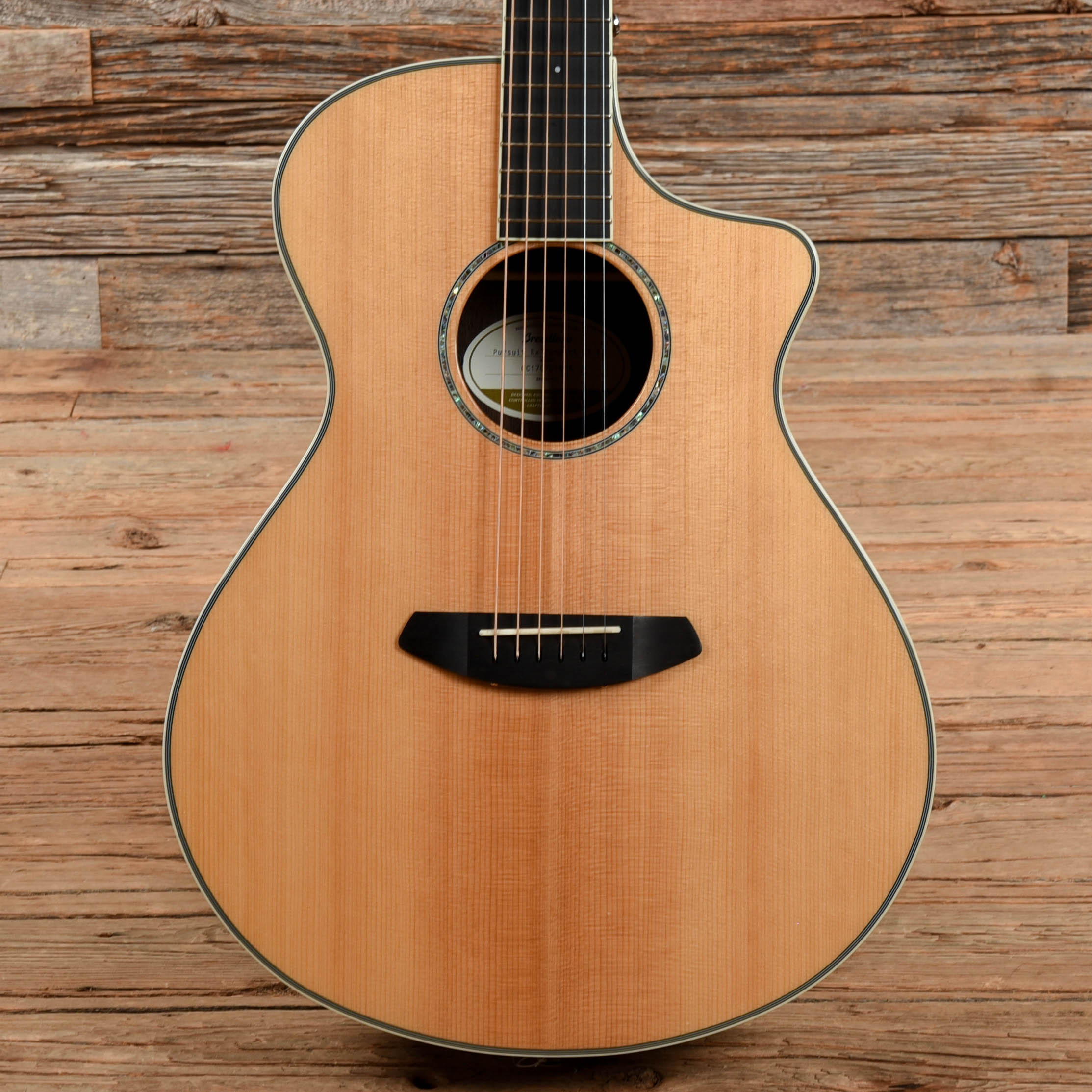 Breedlove Pursuit EX Concert CE IR Natural – Chicago Music Exchange