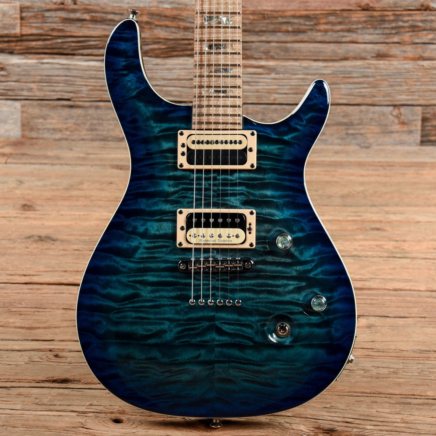 Carvin CT624M Blue Burst Electric Guitars / Solid Body