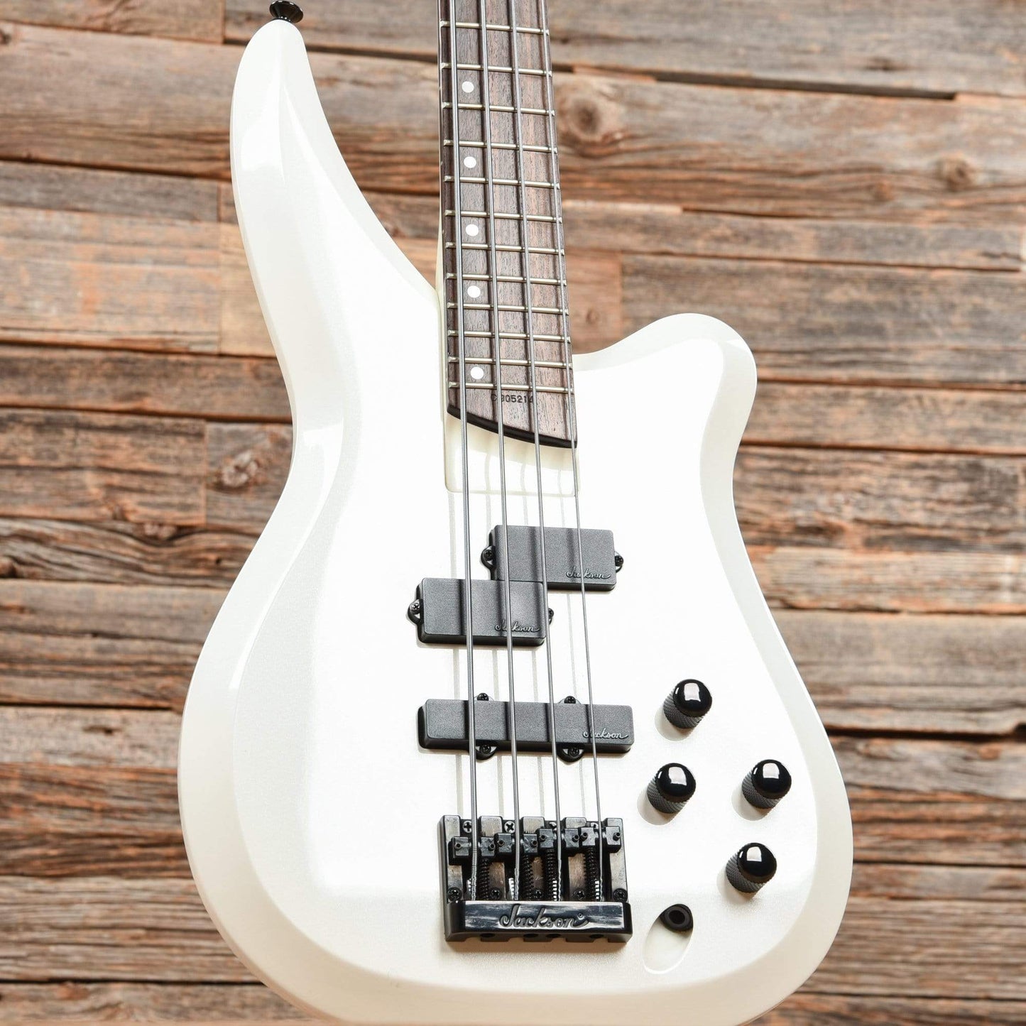 Charvel Eliminator Bass White 1990 Bass Guitars / Short Scale