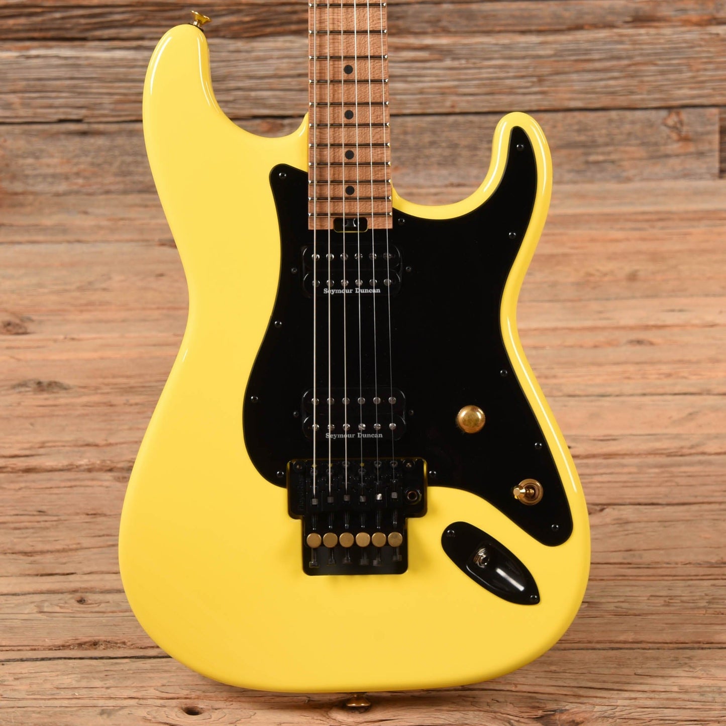 Charvel Custom Shop So-Cal Graffiti Yellow 2021 Electric Guitars / Solid Body