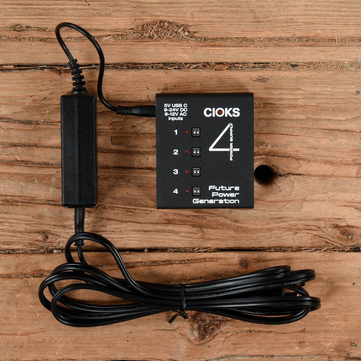 CIOKS 4 Power Supply Effects and Pedals / Pedalboards and Power Supplies