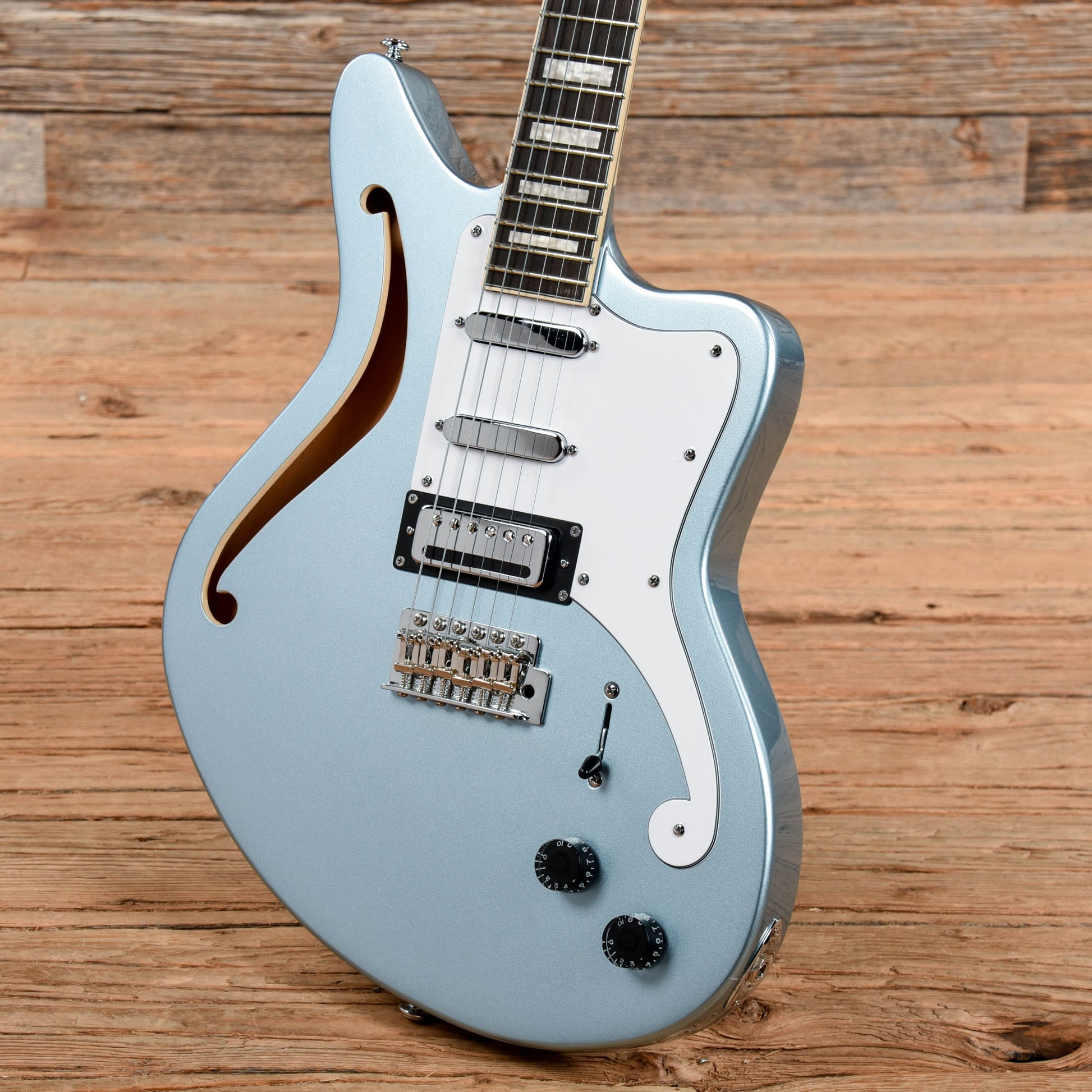 D'Angelico Premier Bedford SH Blue Electric Guitars / Semi-Hollow