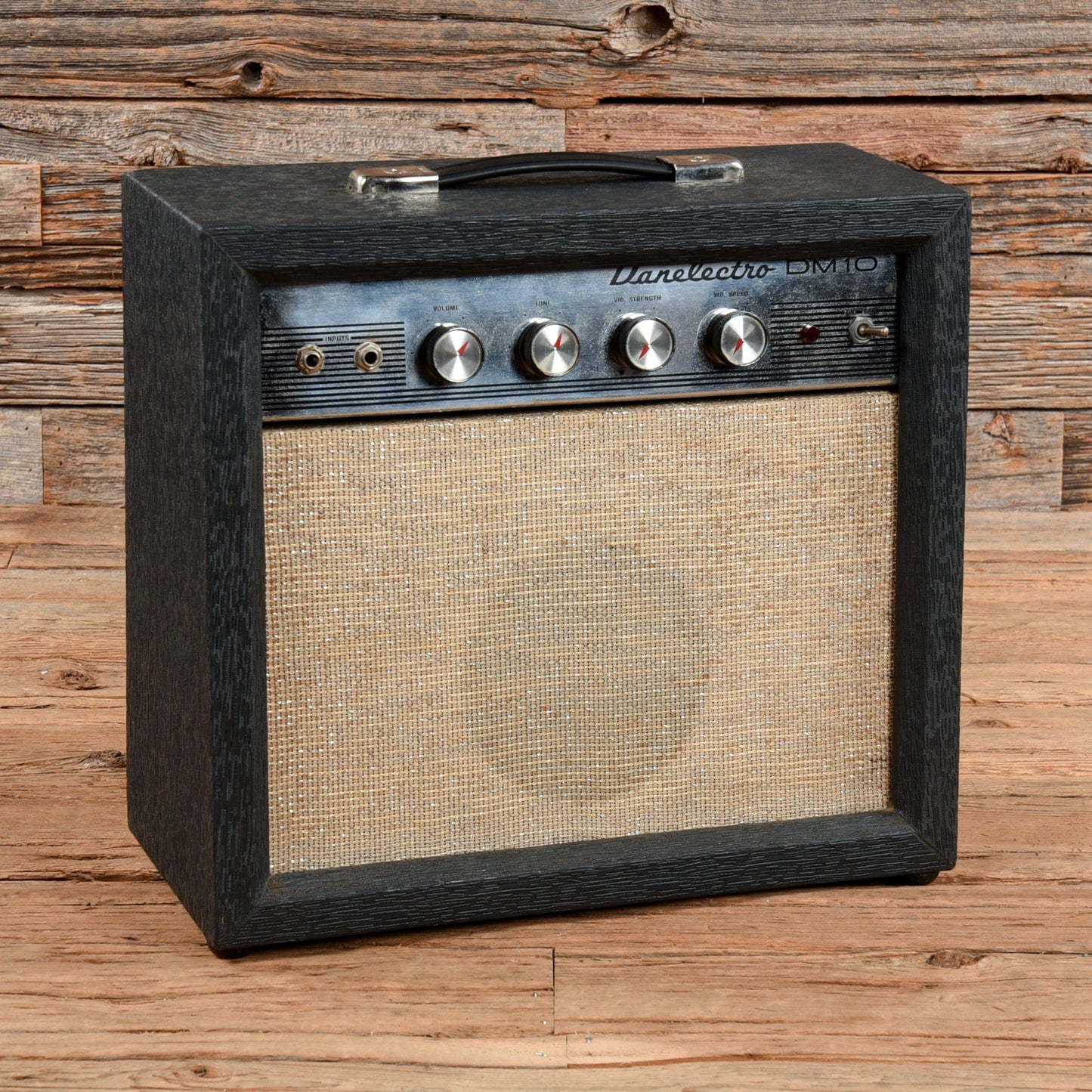 Danelectro DM10 Combo  1965 Amps / Guitar Cabinets