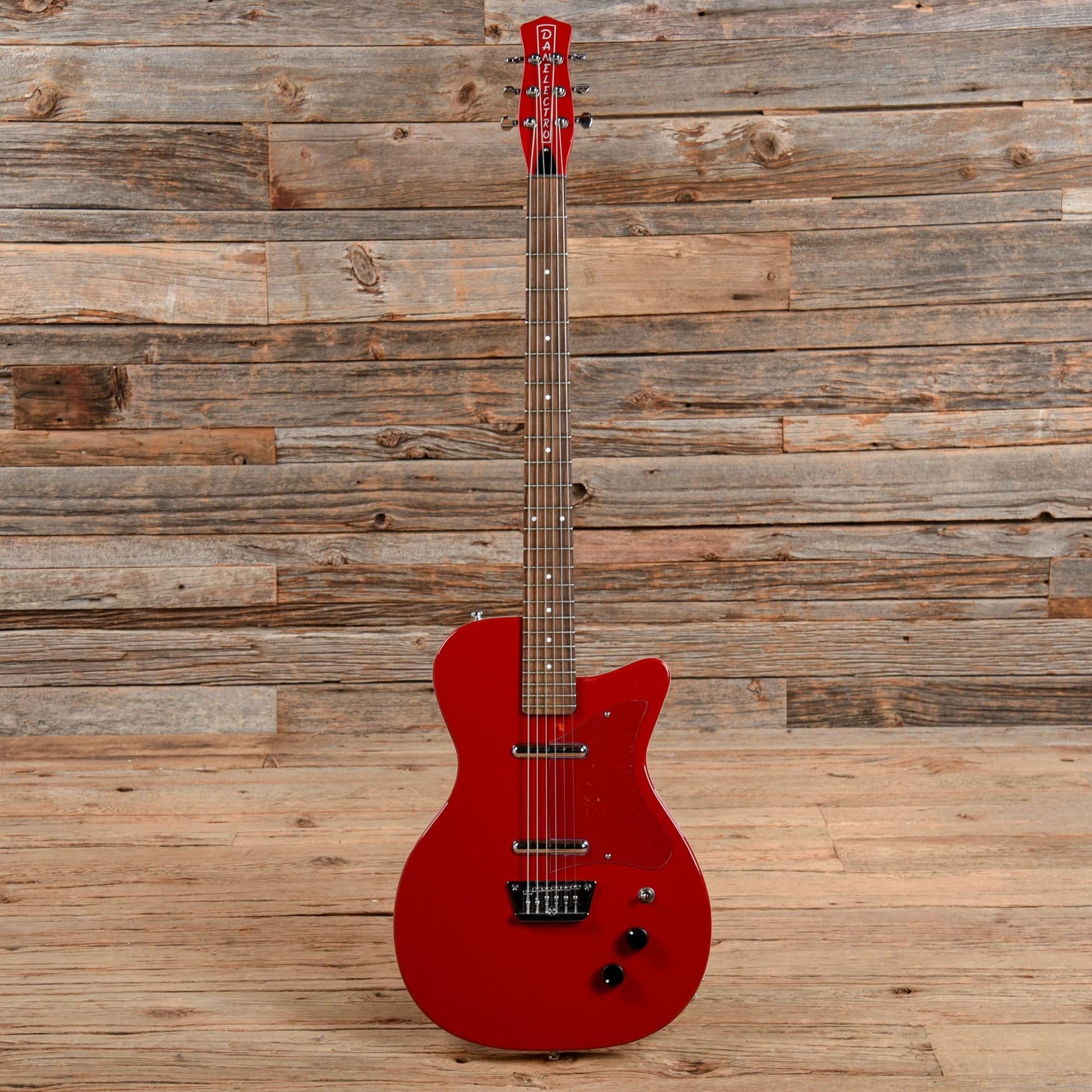 Danelectro Baritone Red Electric Guitars / Solid Body