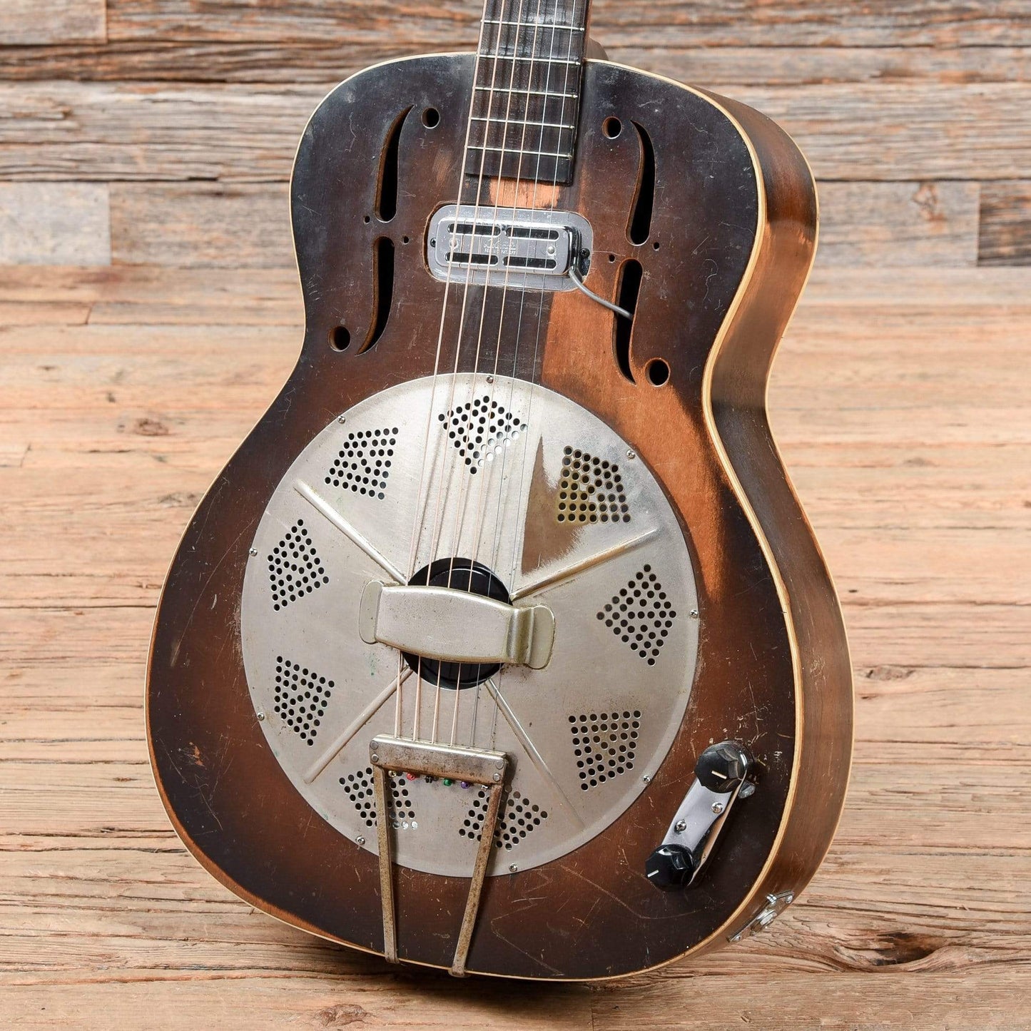 Dobro Resonator Sunburst 1930s Acoustic Guitars / Resonator