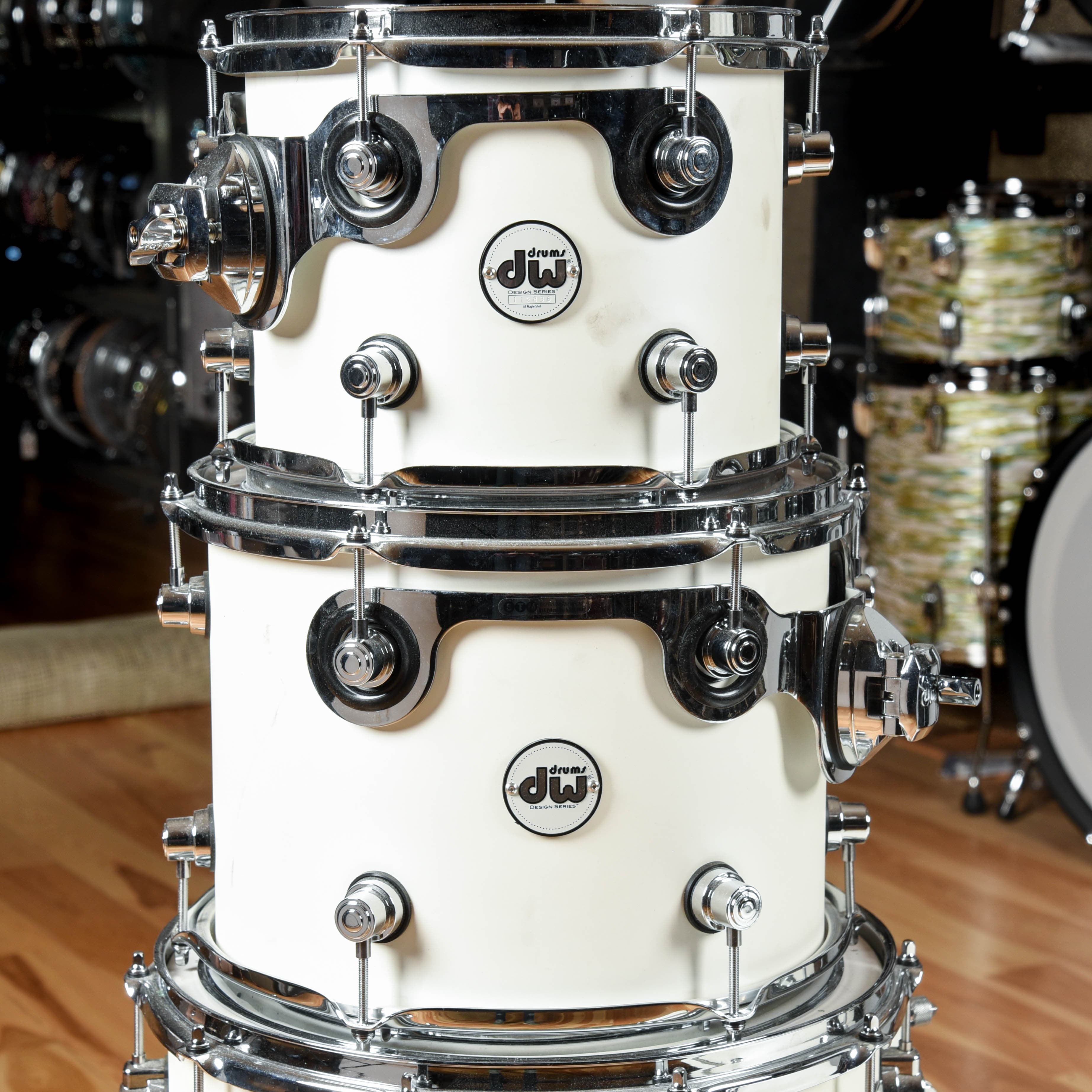 DW Design Series 10/12/16/22/ 5.5 x 14 5 pc.  Arctic White USED Drums and Percussion / Acoustic Drums / Full Acoustic Kits