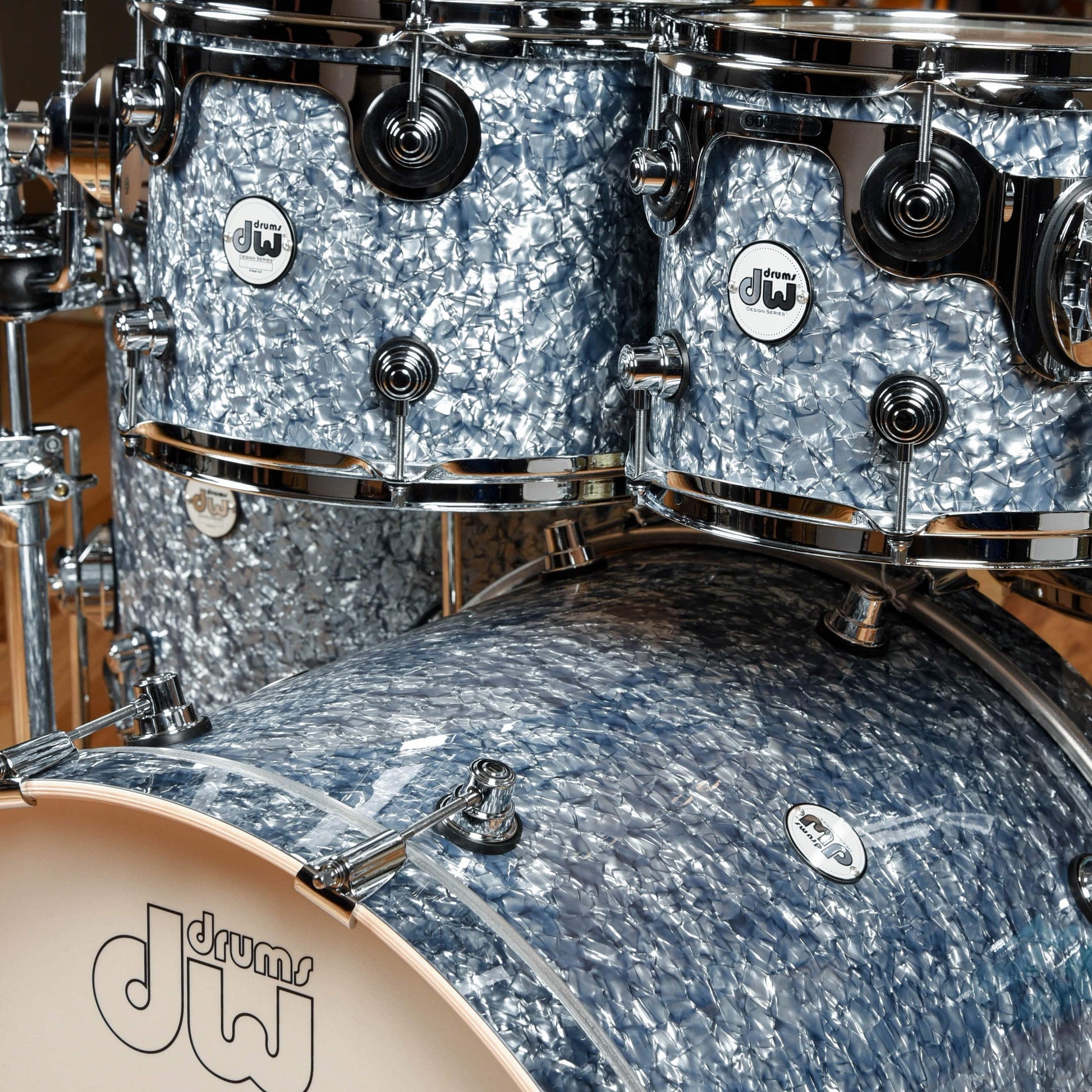 DW Design Series 10/12/16/22/5.5x14 5pc. Drum Kit Silver Slate Marine Drums and Percussion / Acoustic Drums / Full Acoustic Kits