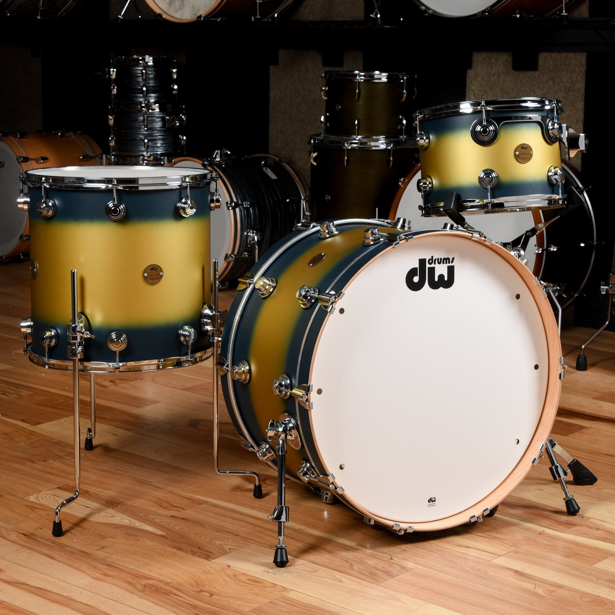 DW Jazz Series 13/16/24 3pc. Drum KitDW Jazz Series 13/16/24 3pc. Drum Kit  