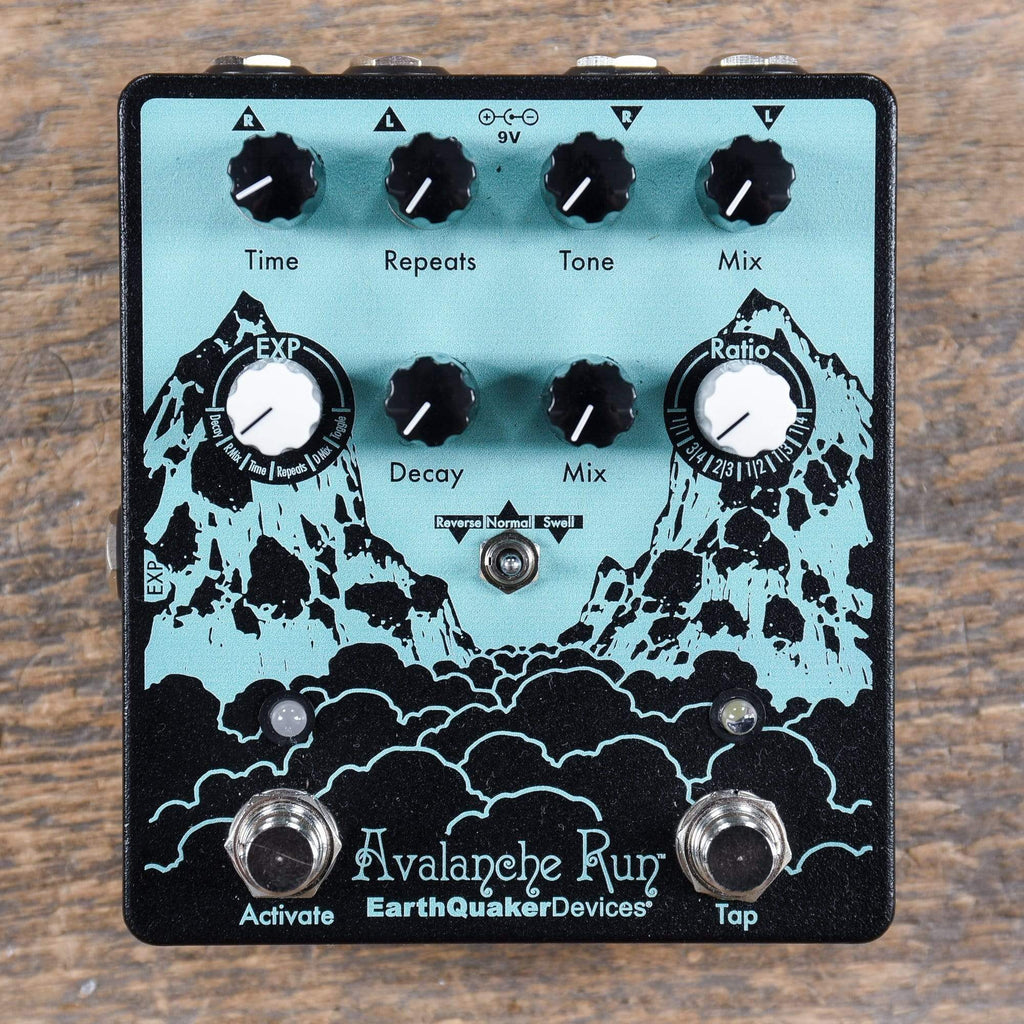 Earthquaker Devices Avalanche Run Stereo Delay & Reverb V2