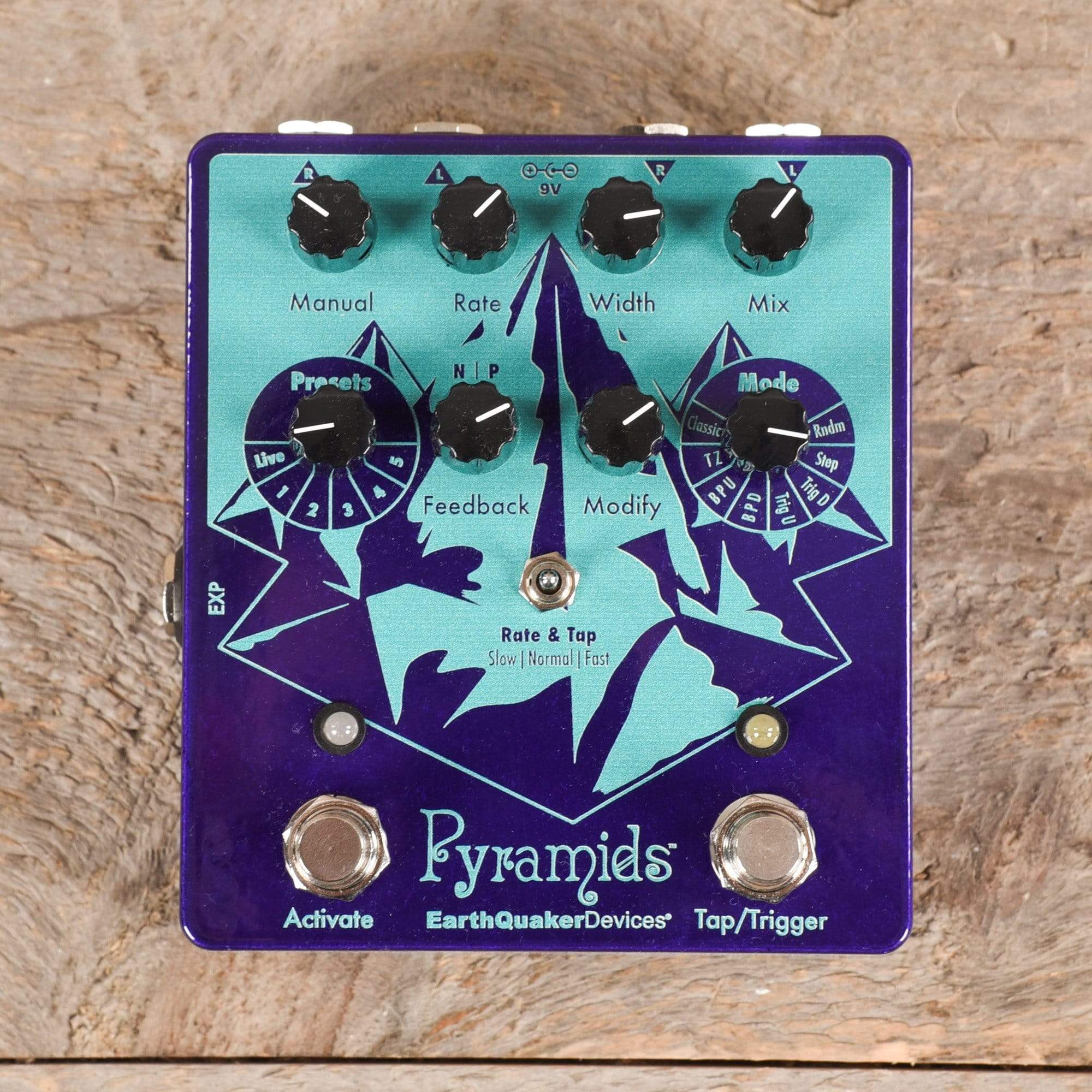 Earthquaker Devices Pyramids Stereo Flanging Device USED – Chicago