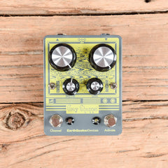 Earthquaker Devices Gray Channel Driver – Chicago Music Exchange