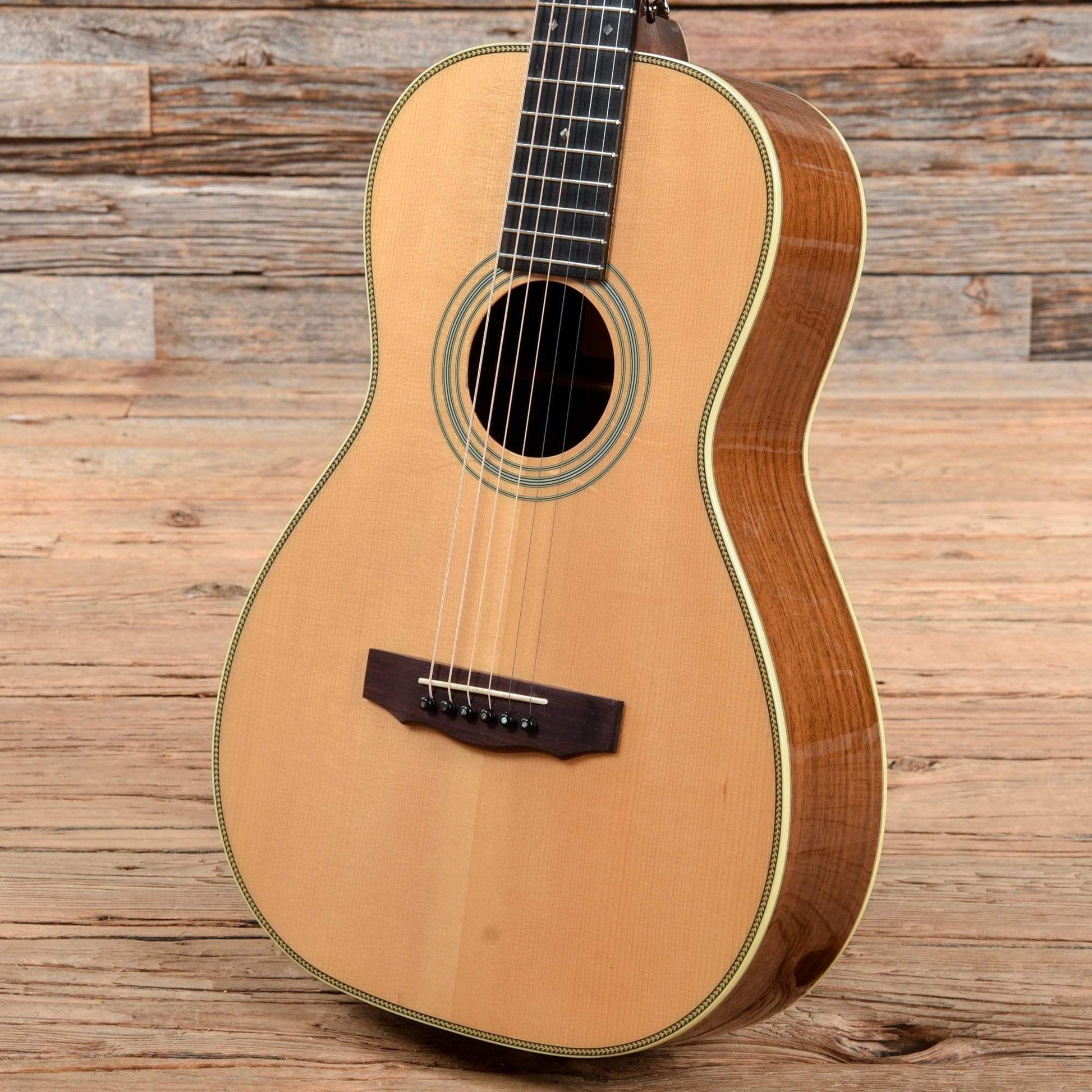 Eastman E20P Natural Acoustic Guitars / Parlor