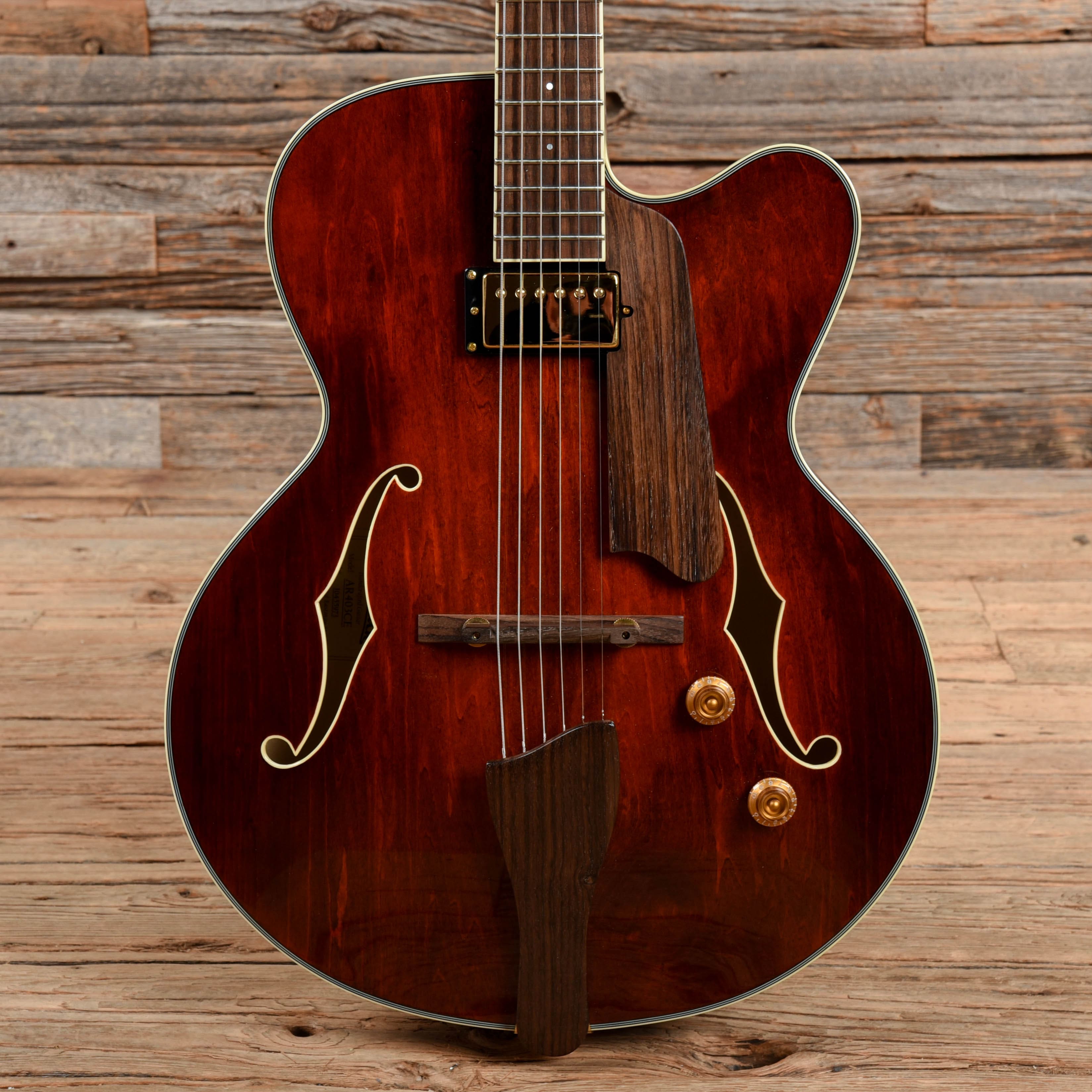 Eastman AR403CE Single Cutaway Hollow-Body Archtop Classic – Chicago Music  Exchange