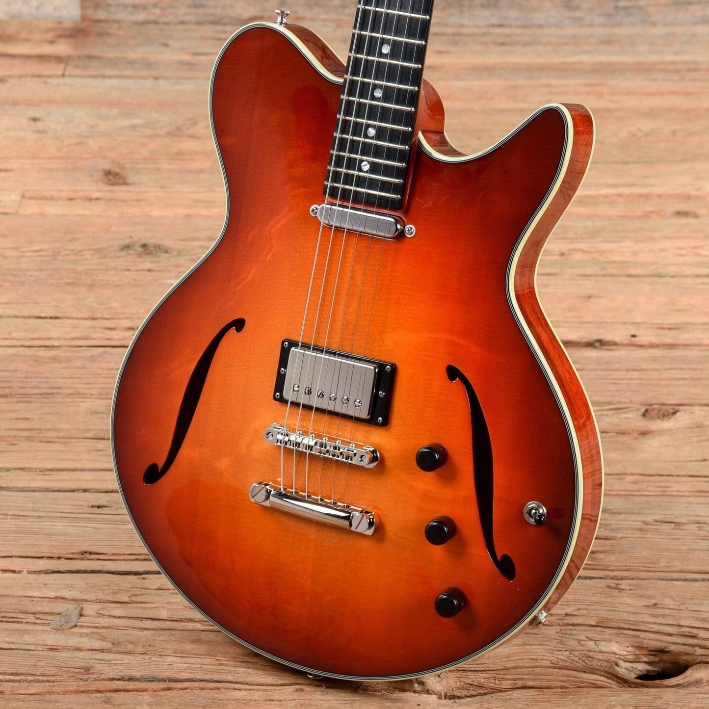 Eastman Romeo SC Sunburst 2021 Electric Guitars / Hollow Body