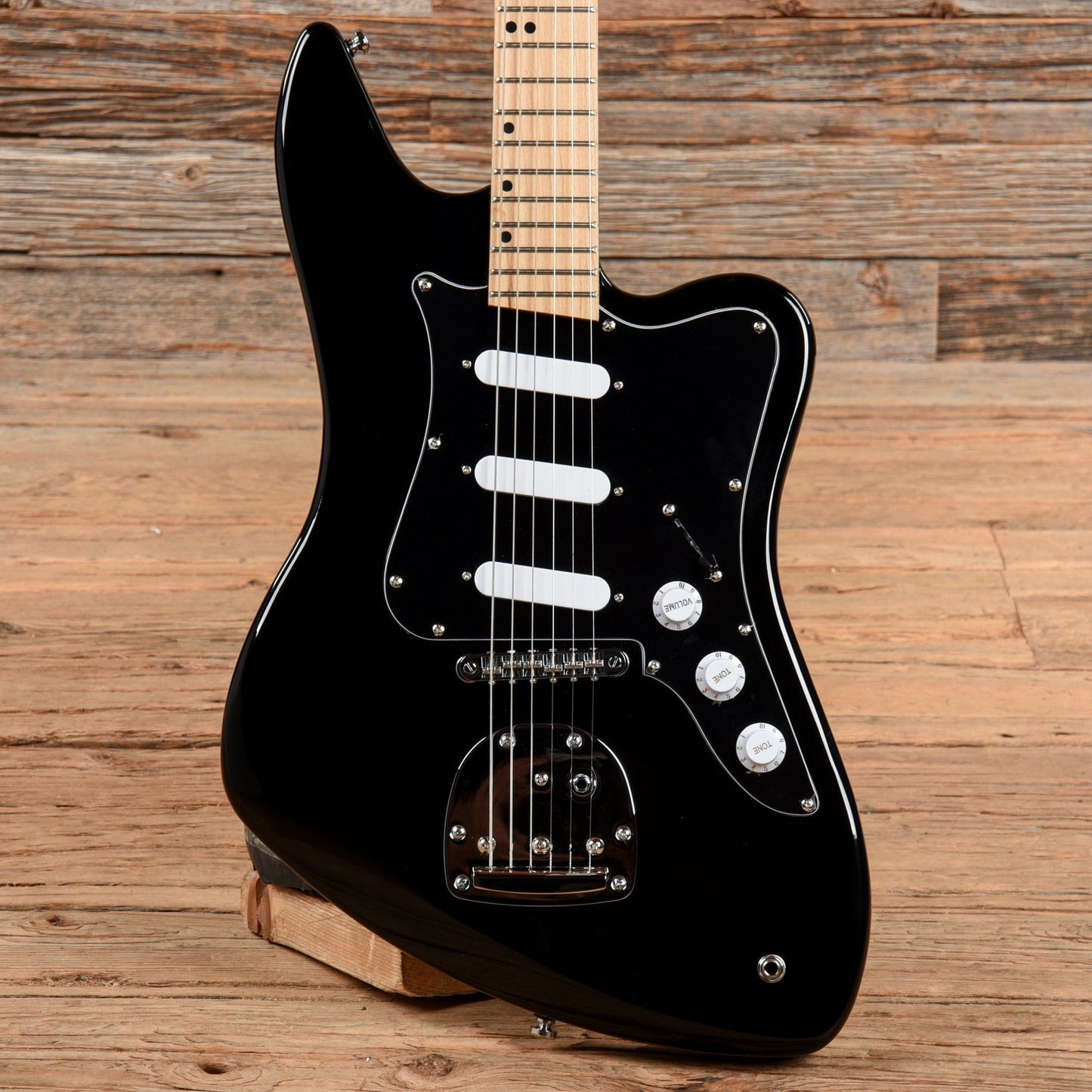 Eastwood Univox UC3 Black Electric Guitars / Solid Body