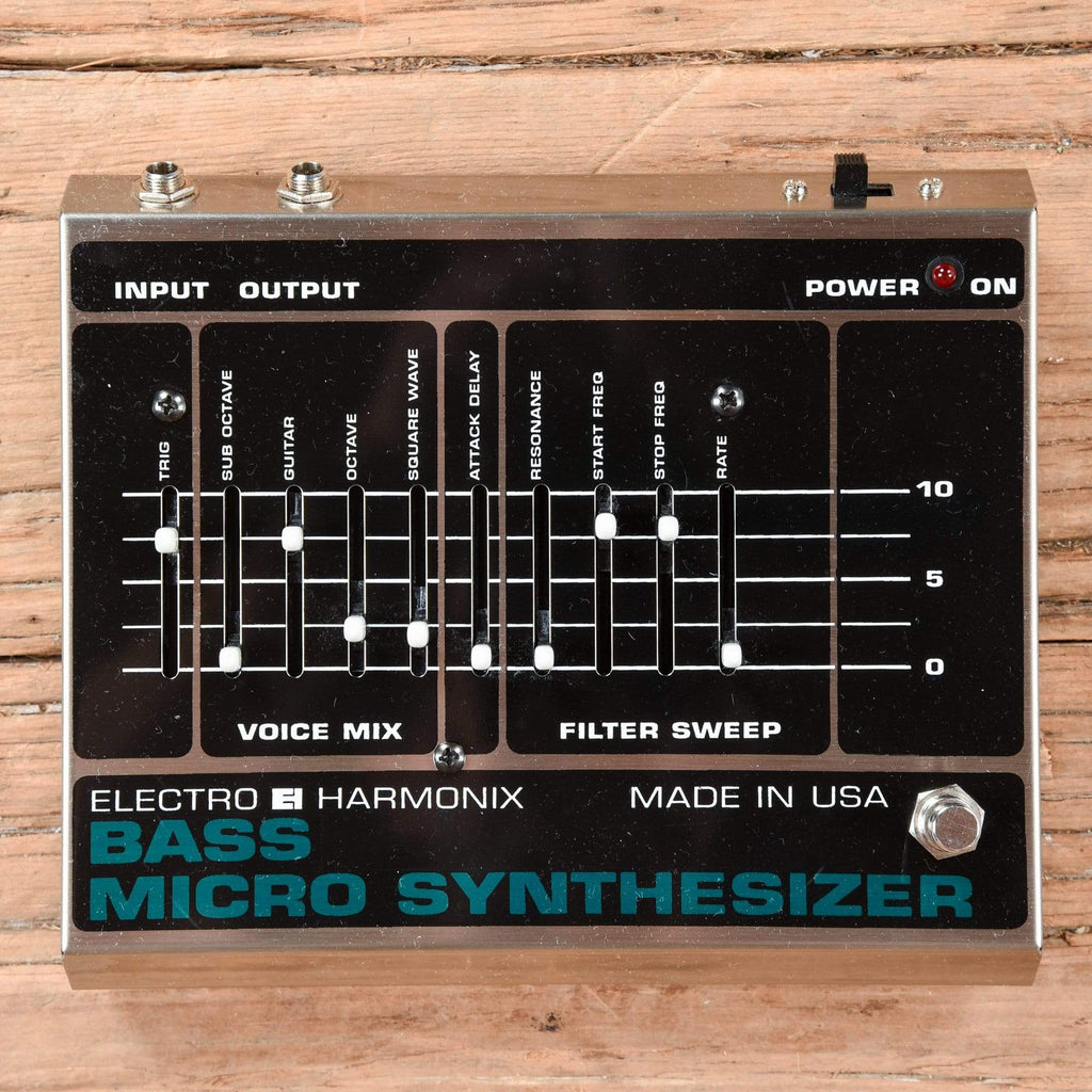 Electro-Harmonix Bass Micro Synthesizer – Chicago Music Exchange