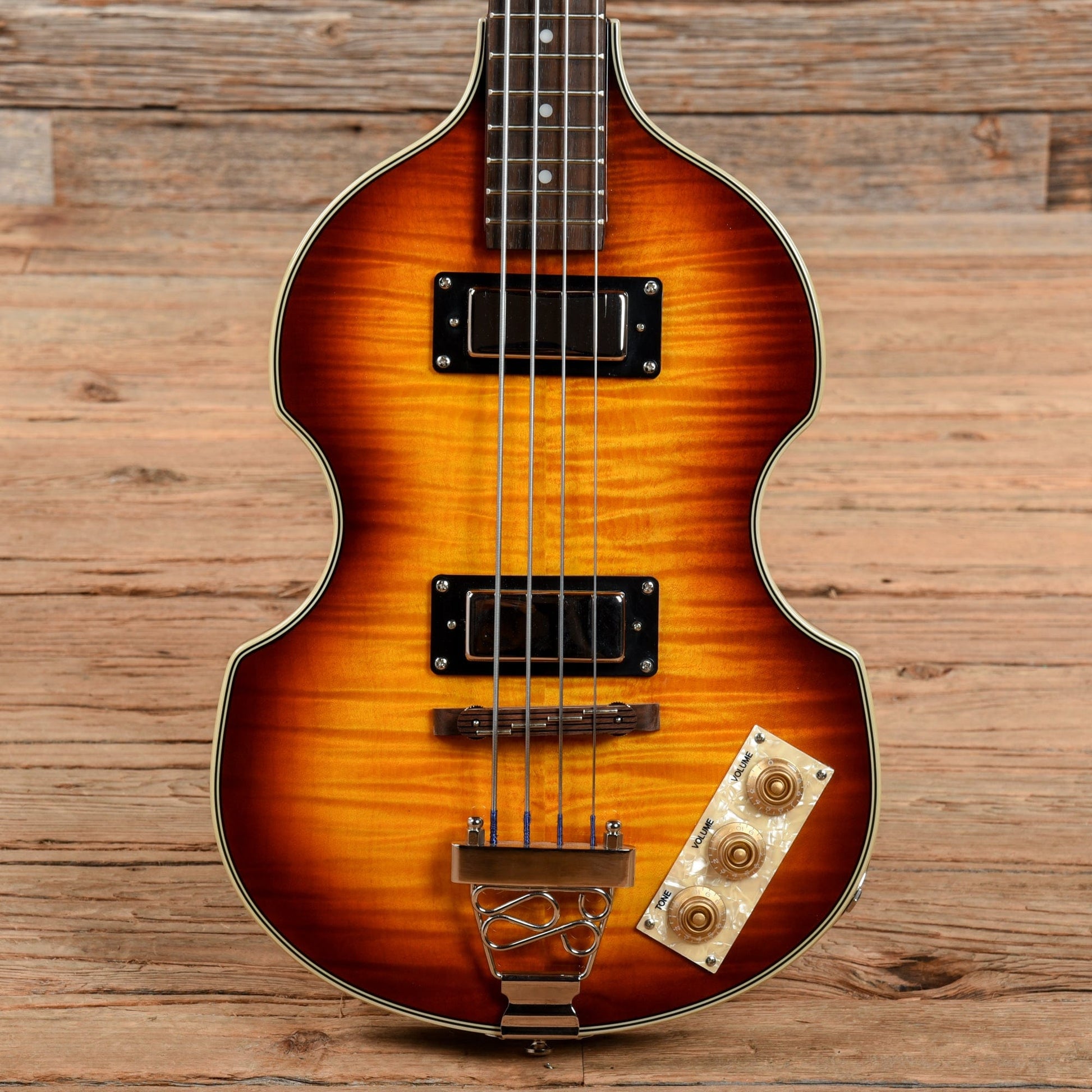 Epiphone Viola Bass Sunburst Bass Guitars / 4-String