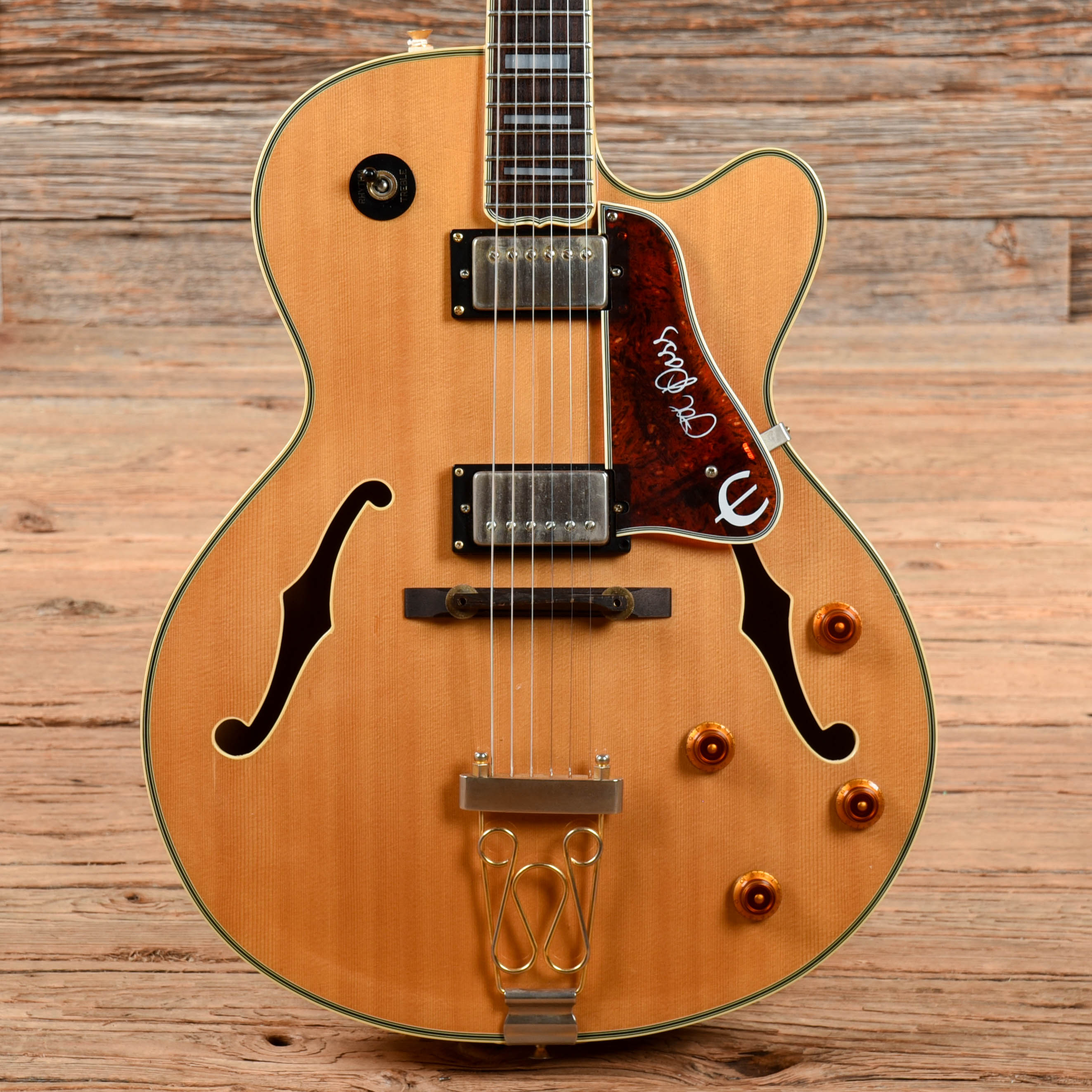 Epiphone Joe Pass Signature Emperor II Natural 2004 – Chicago Music Exchange